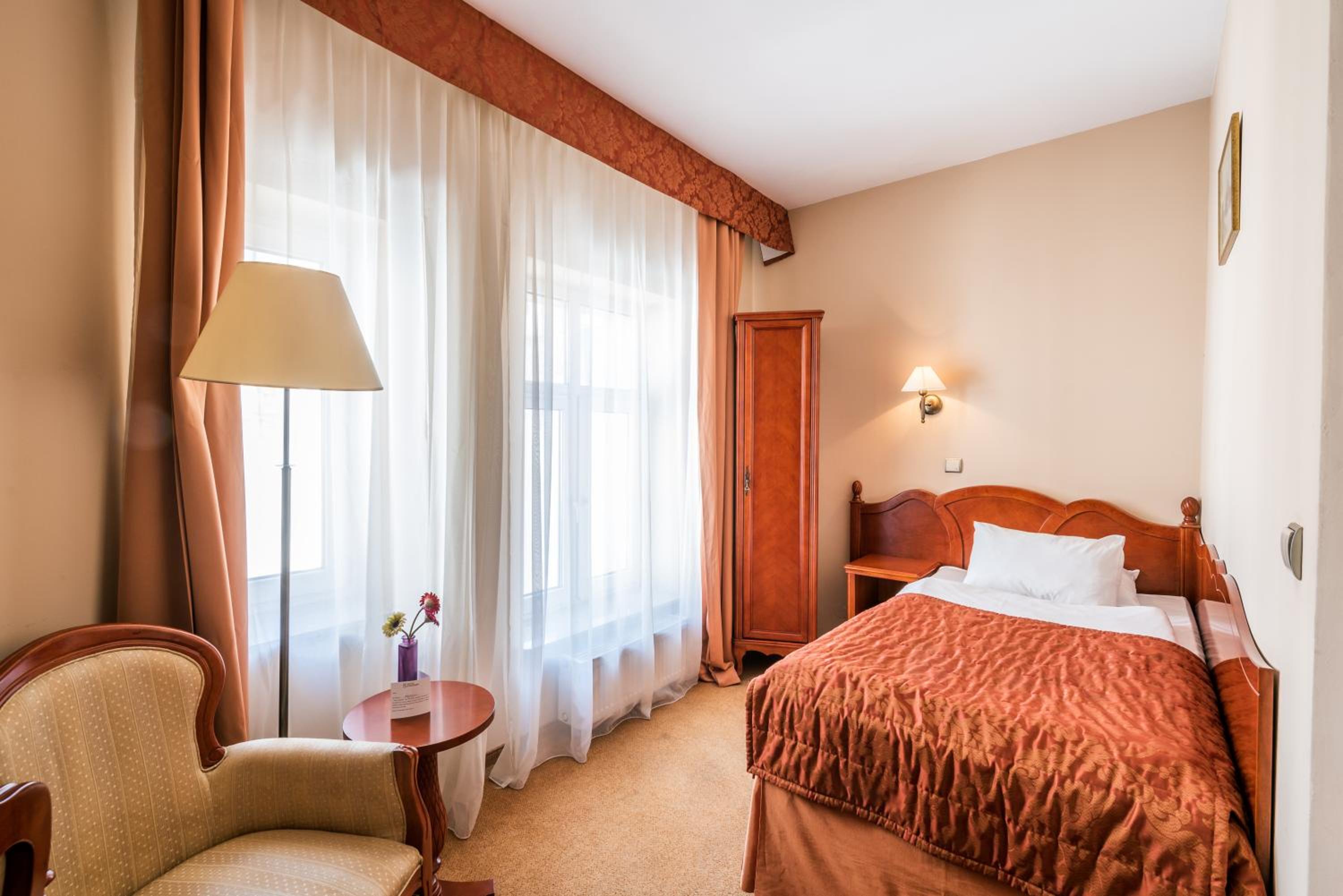 Single Room photo 2