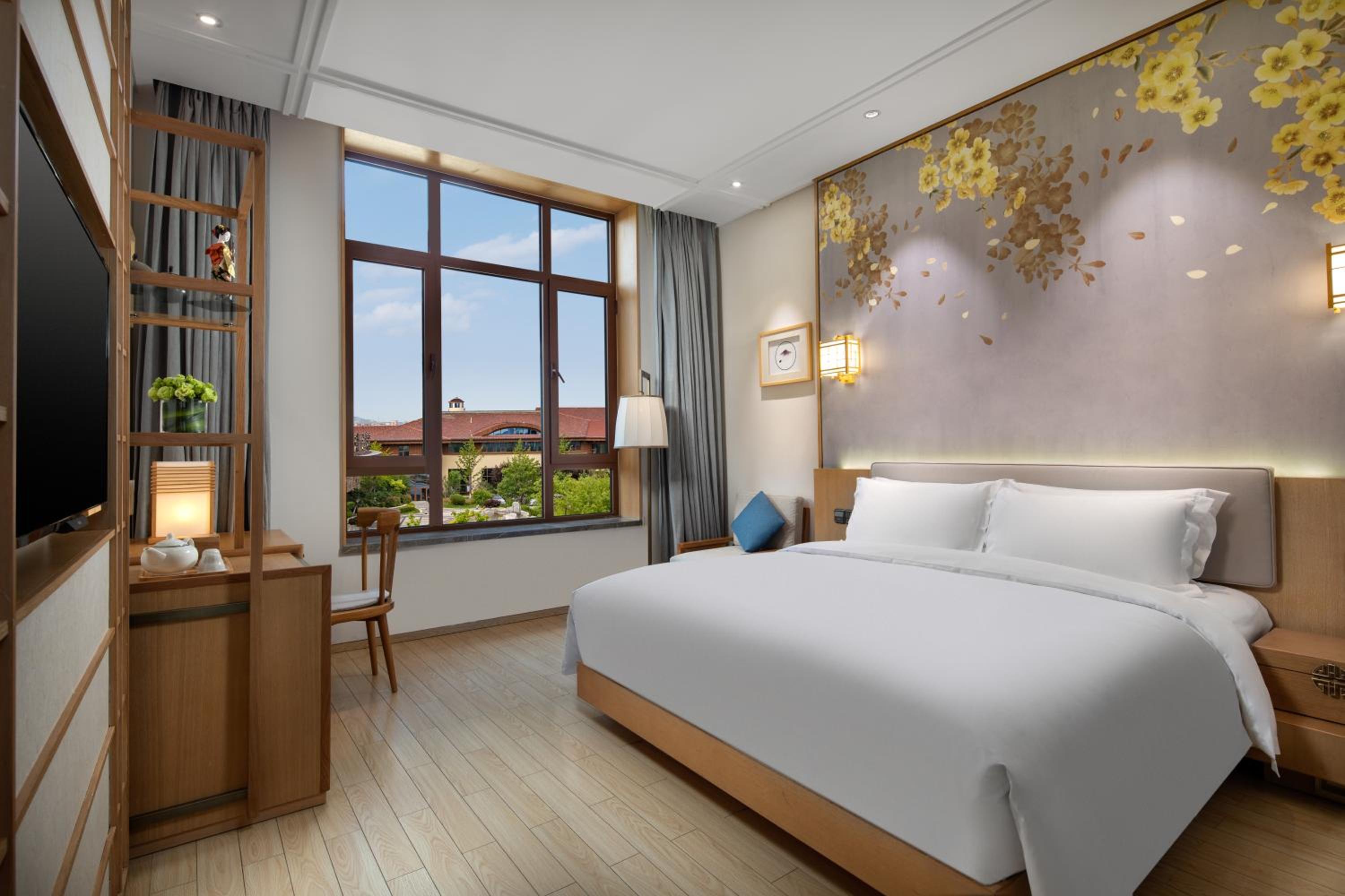 Standard King Room - Photo 1