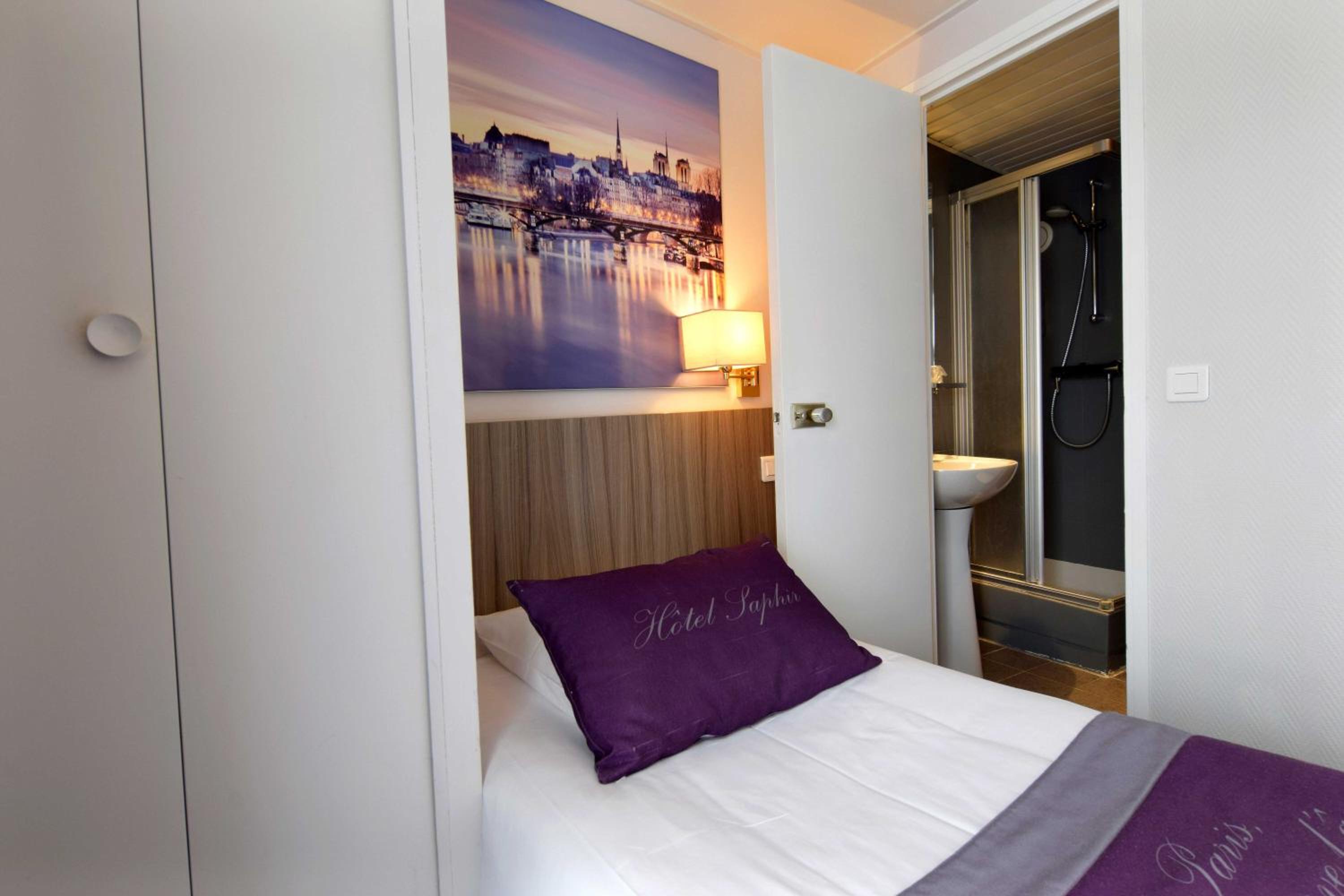 Standard Single Room photo 3