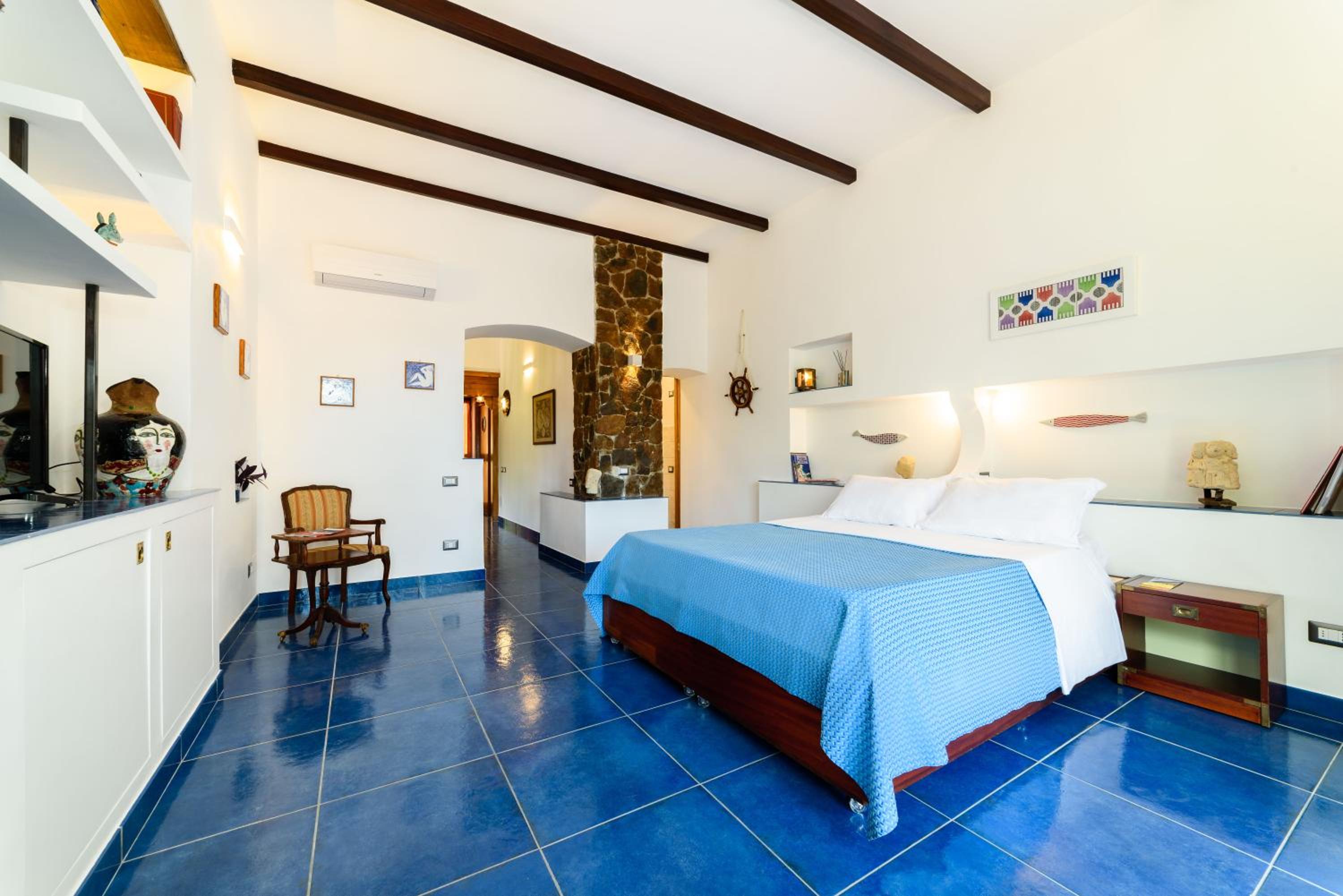 Junior Suite with Terrace and Sea View