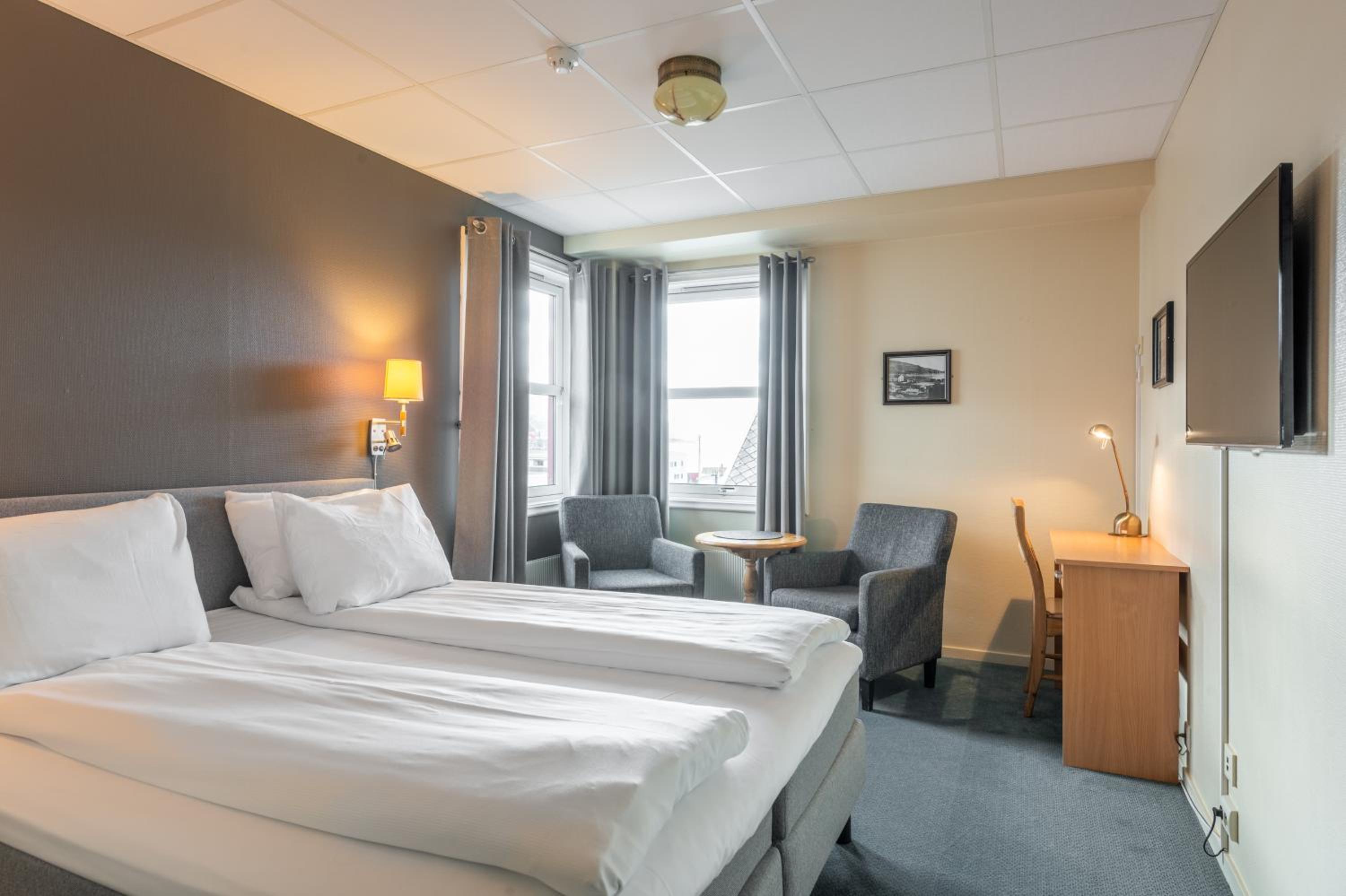 Standard Twin Room - Photo 1