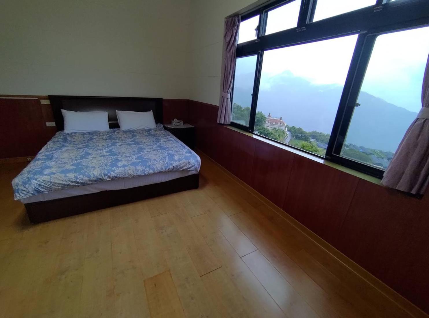 Double Room with Mountain View photo 3
