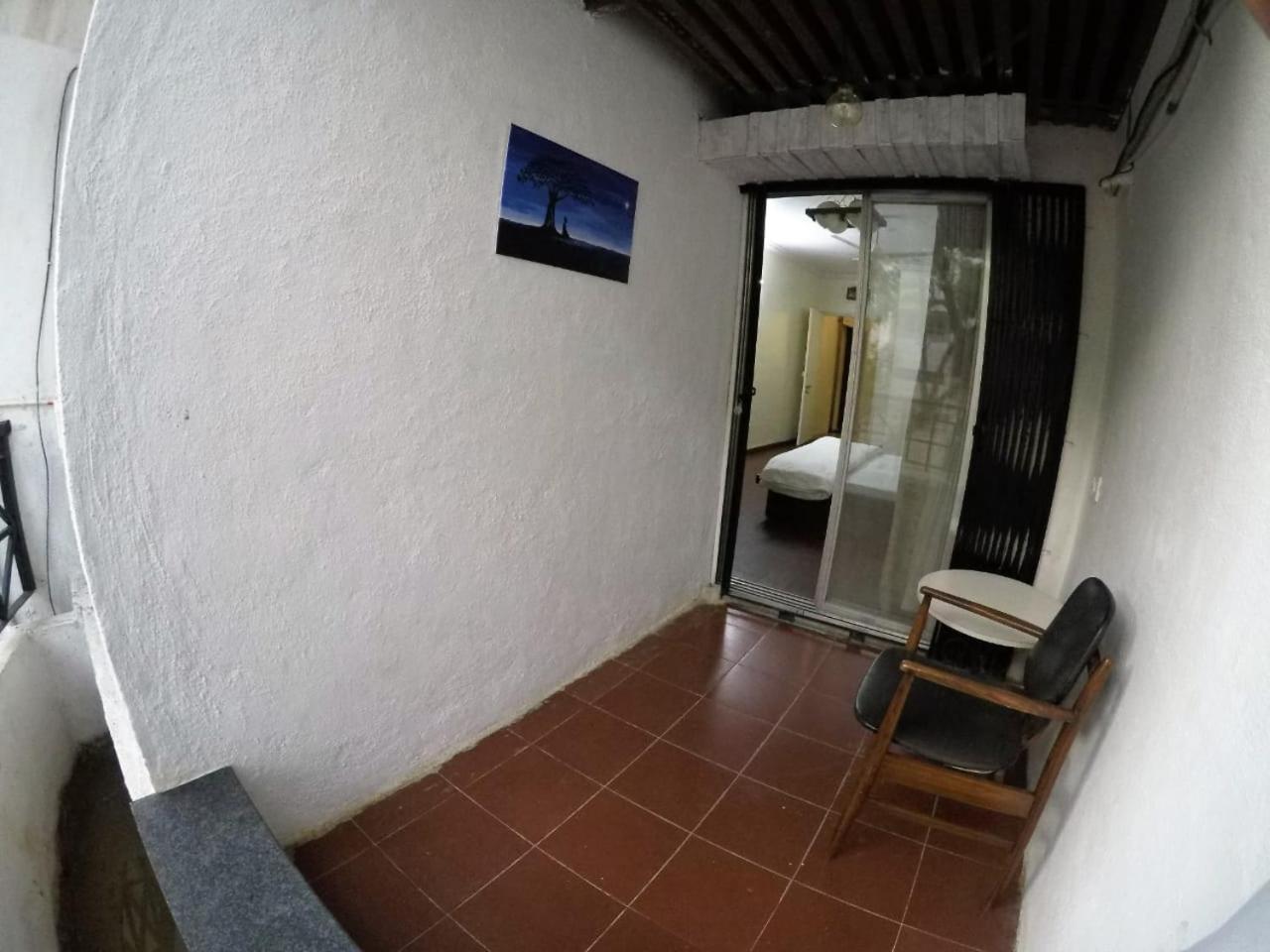 Deluxe Double Room with Balcony - Photo 7