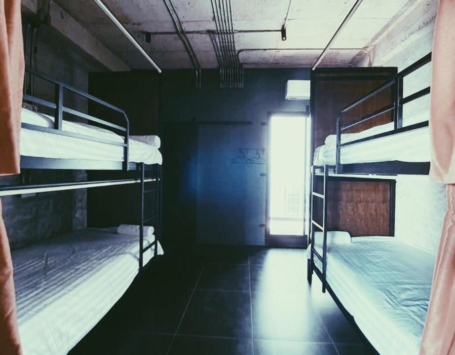 Bed in 6-Bed Mixed Dormitory Room photo 1