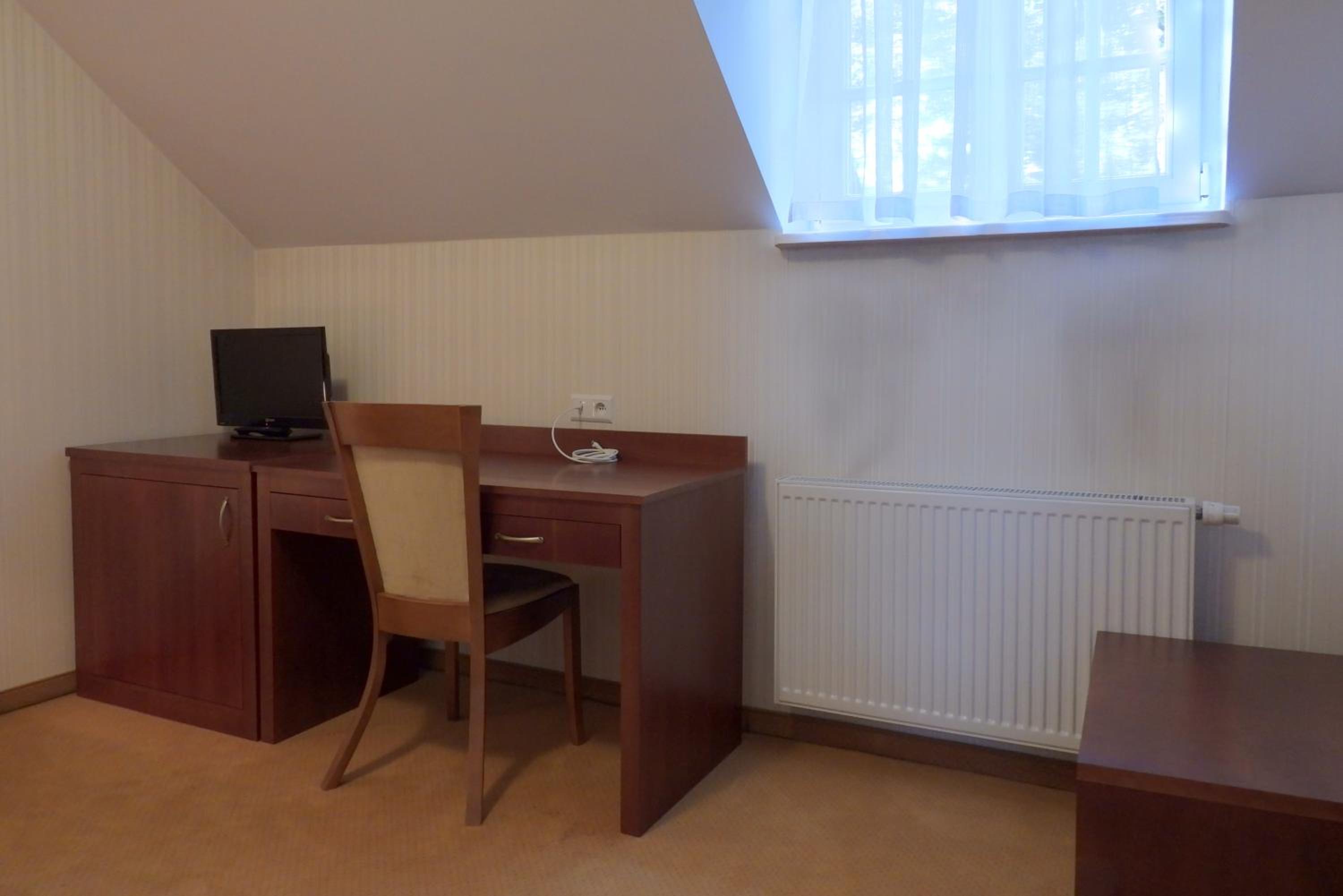 Single Room with Private Bathroom photo 1