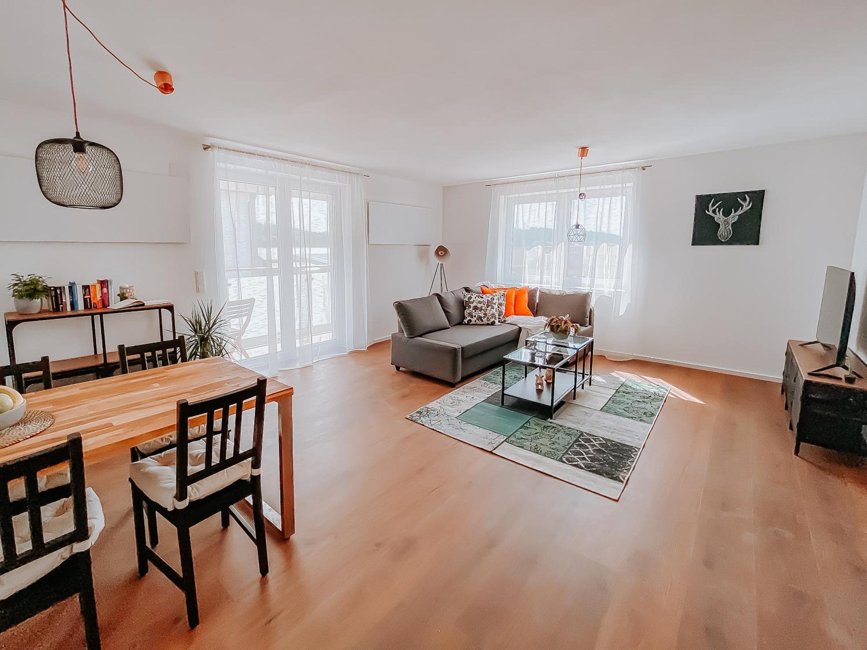 Apartment with Balcony photo 1