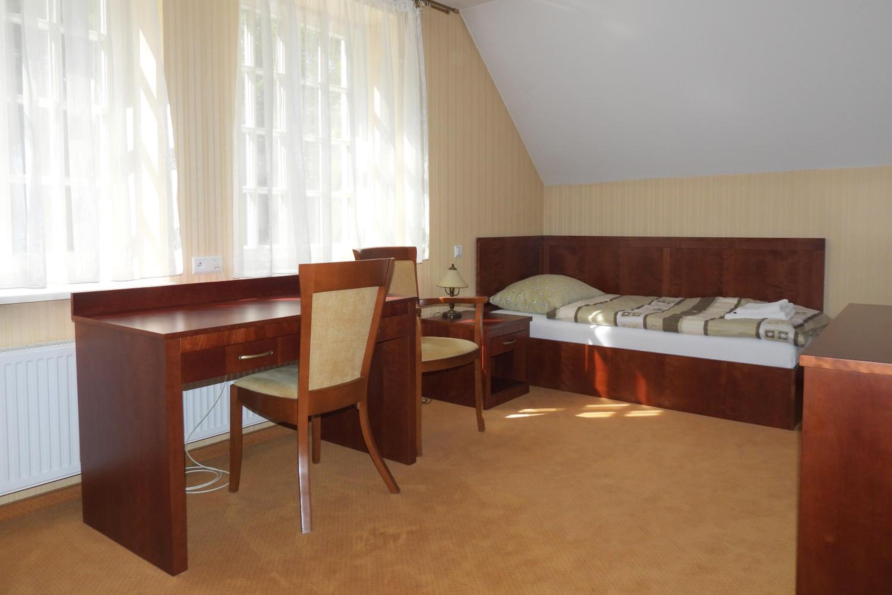 Double Room with Private Bathroom photo 2