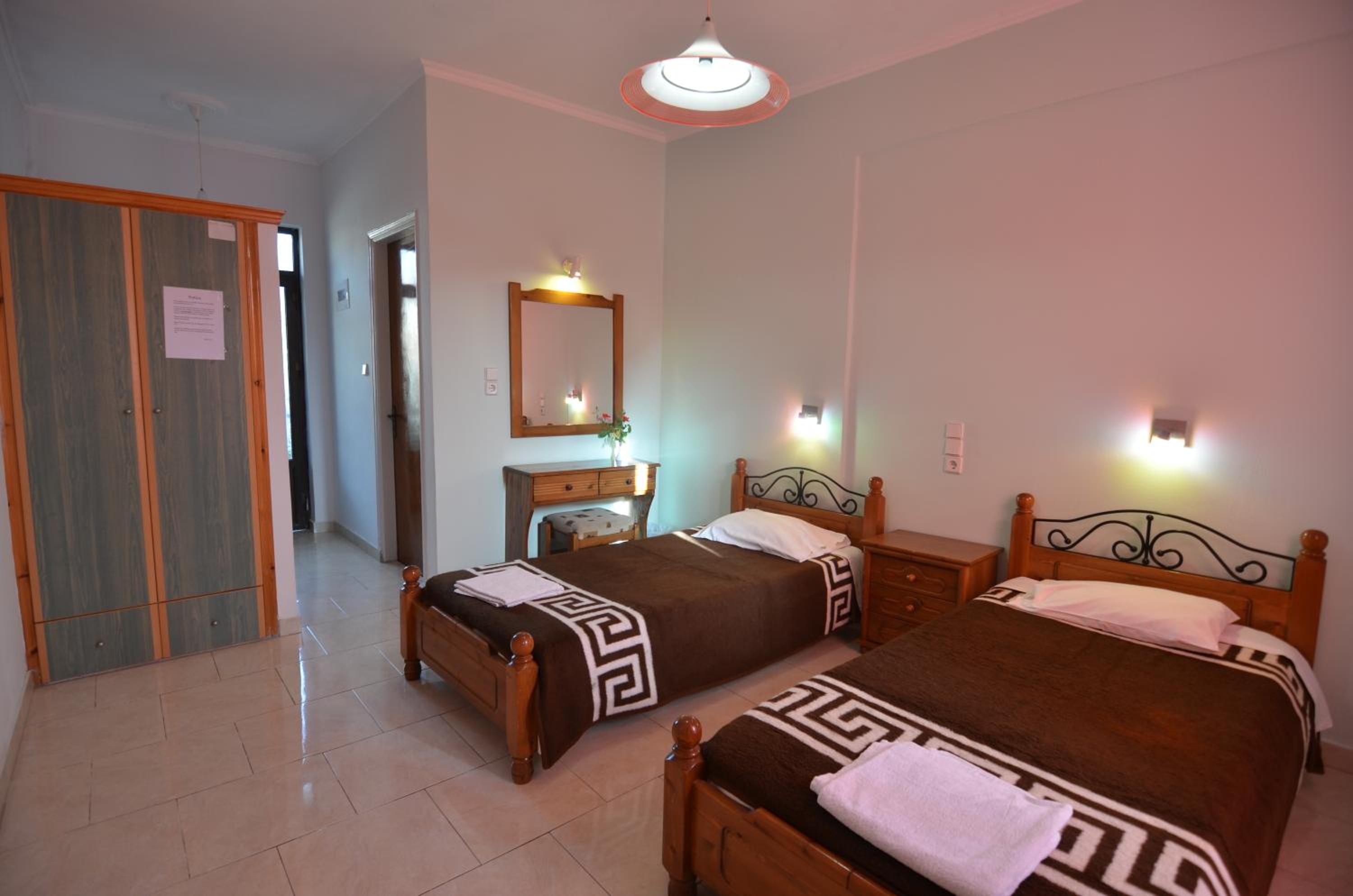 Studio Apartment photo 1