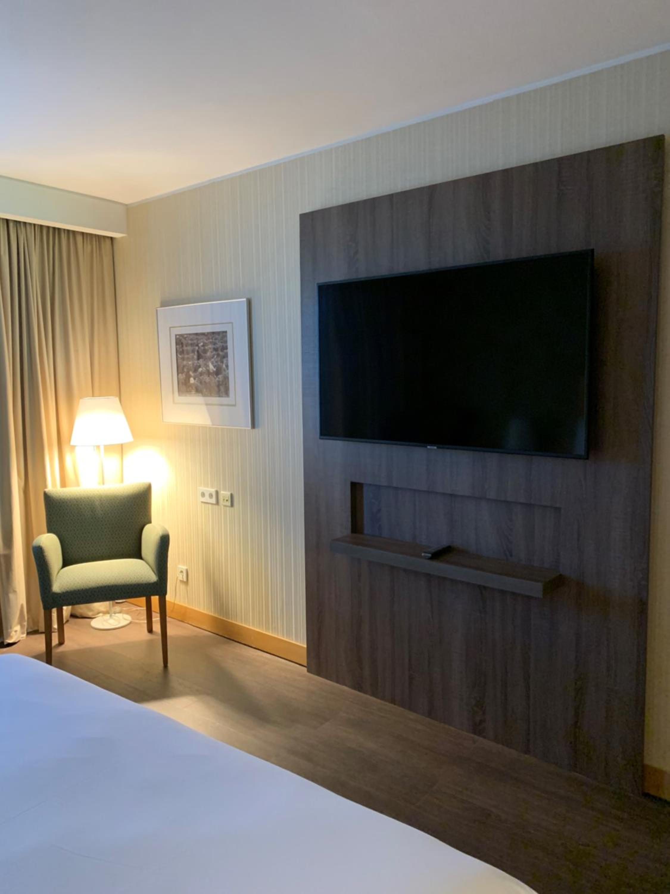 Standard Double Room - Photo 8