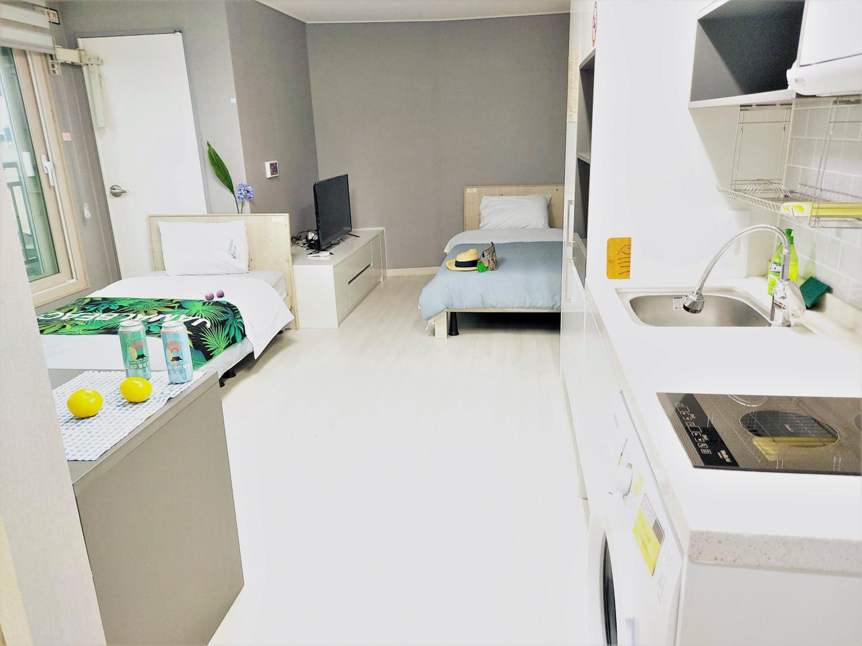 Twin Room with View - Photo 29
