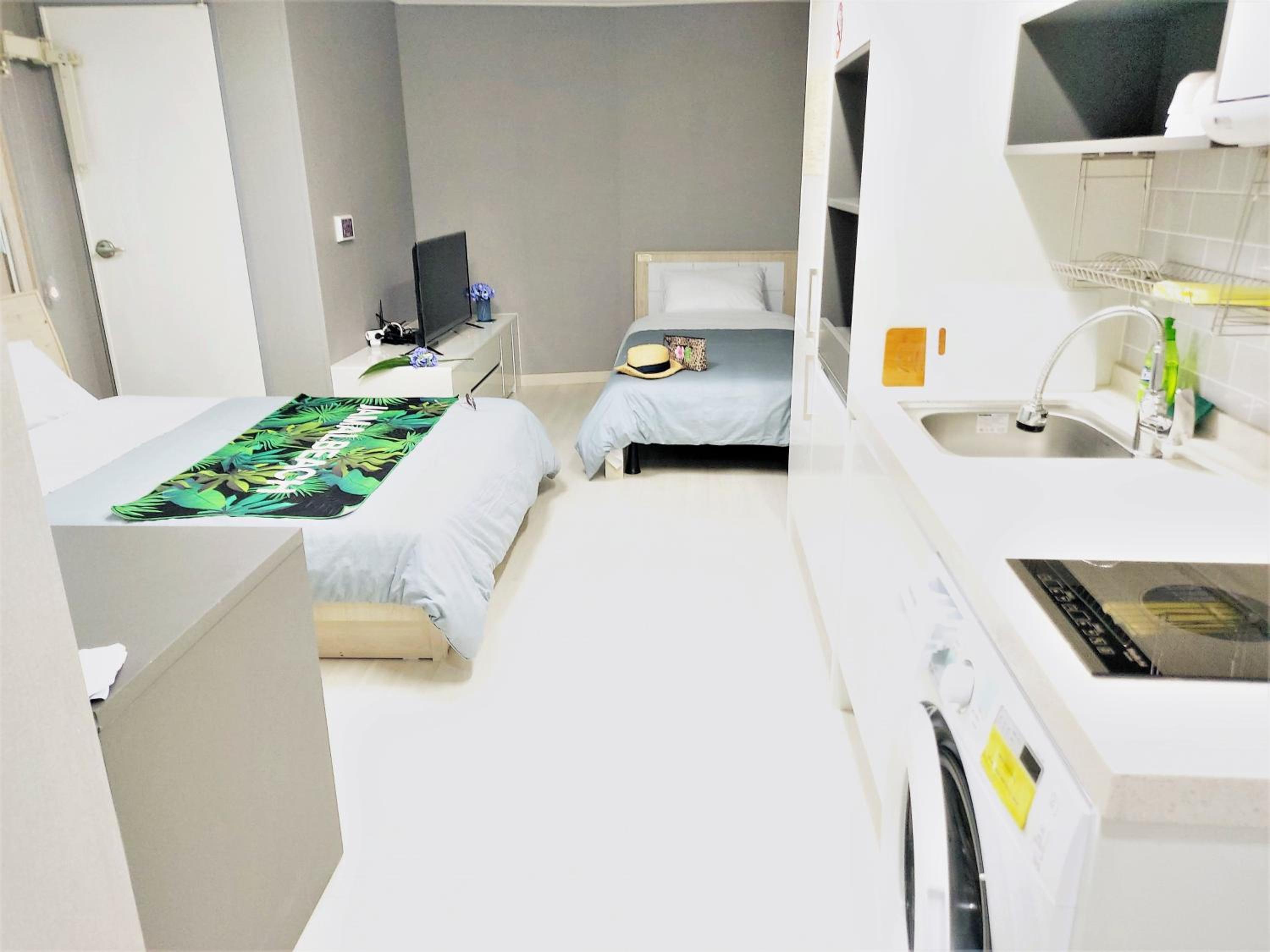 Deluxe Double or Twin Room with Sea View - Photo 19
