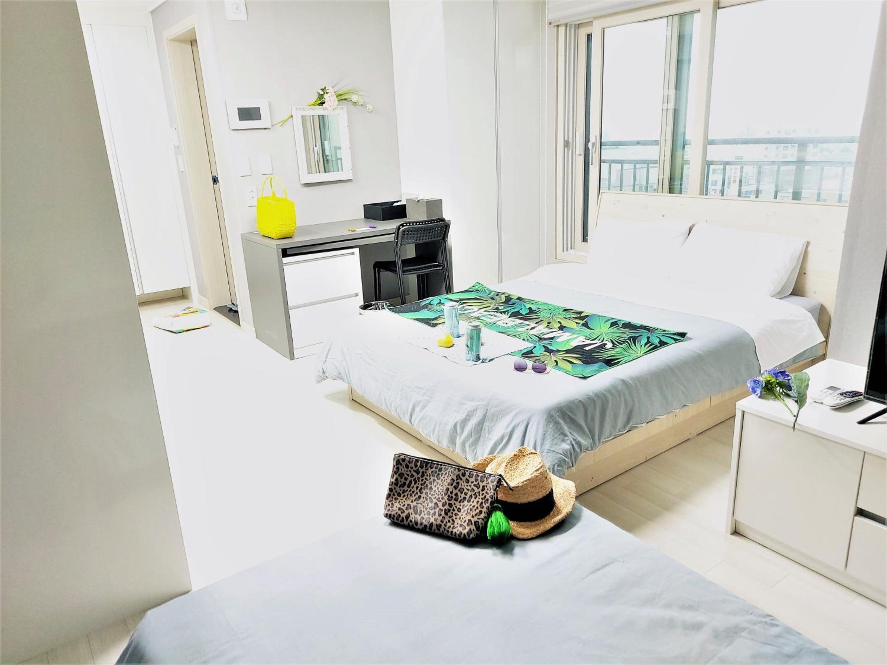 Deluxe Double or Twin Room with Sea View - Photo 14
