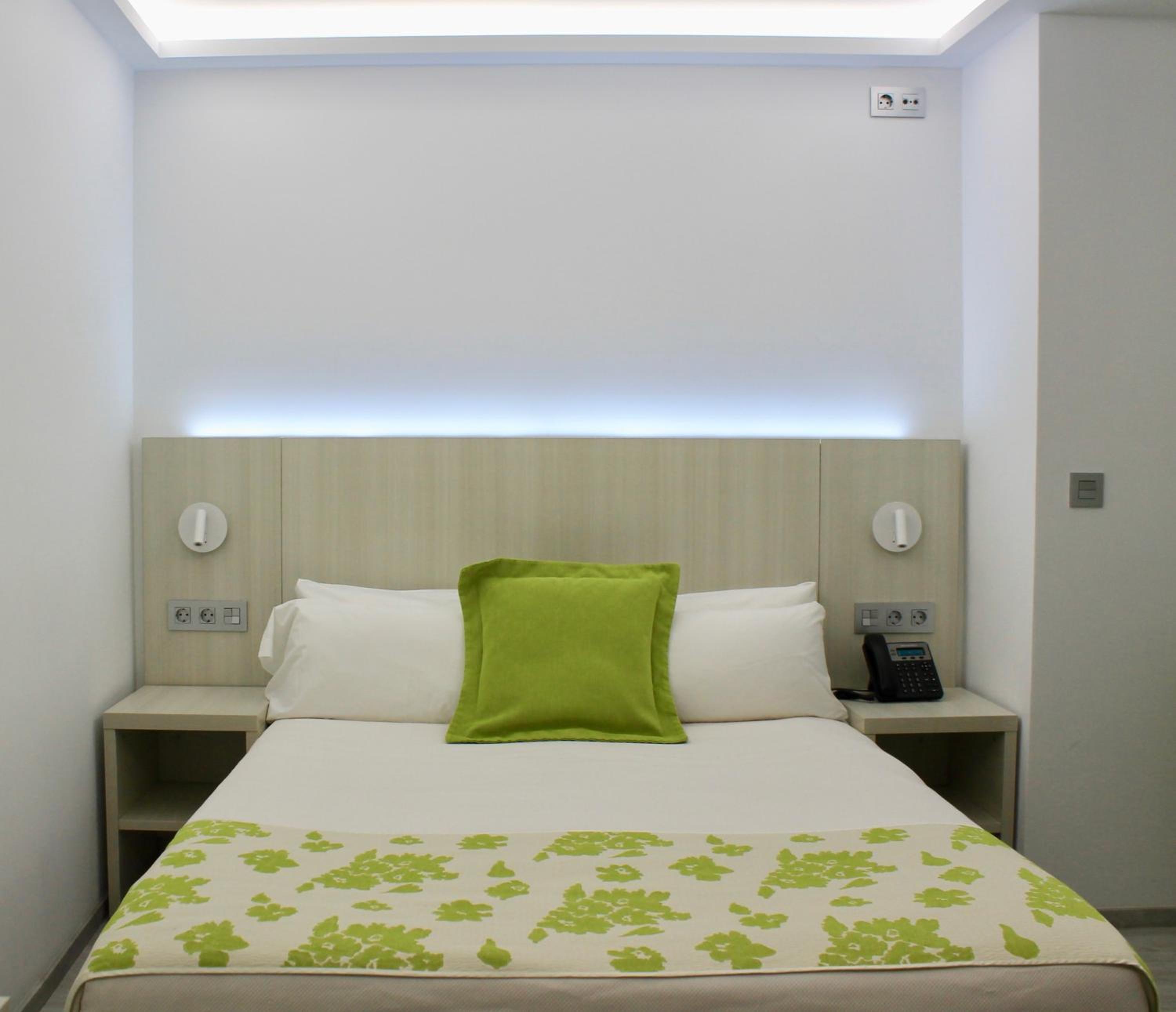 Habitación Doble Estándar o con Dos Camas Individuales.