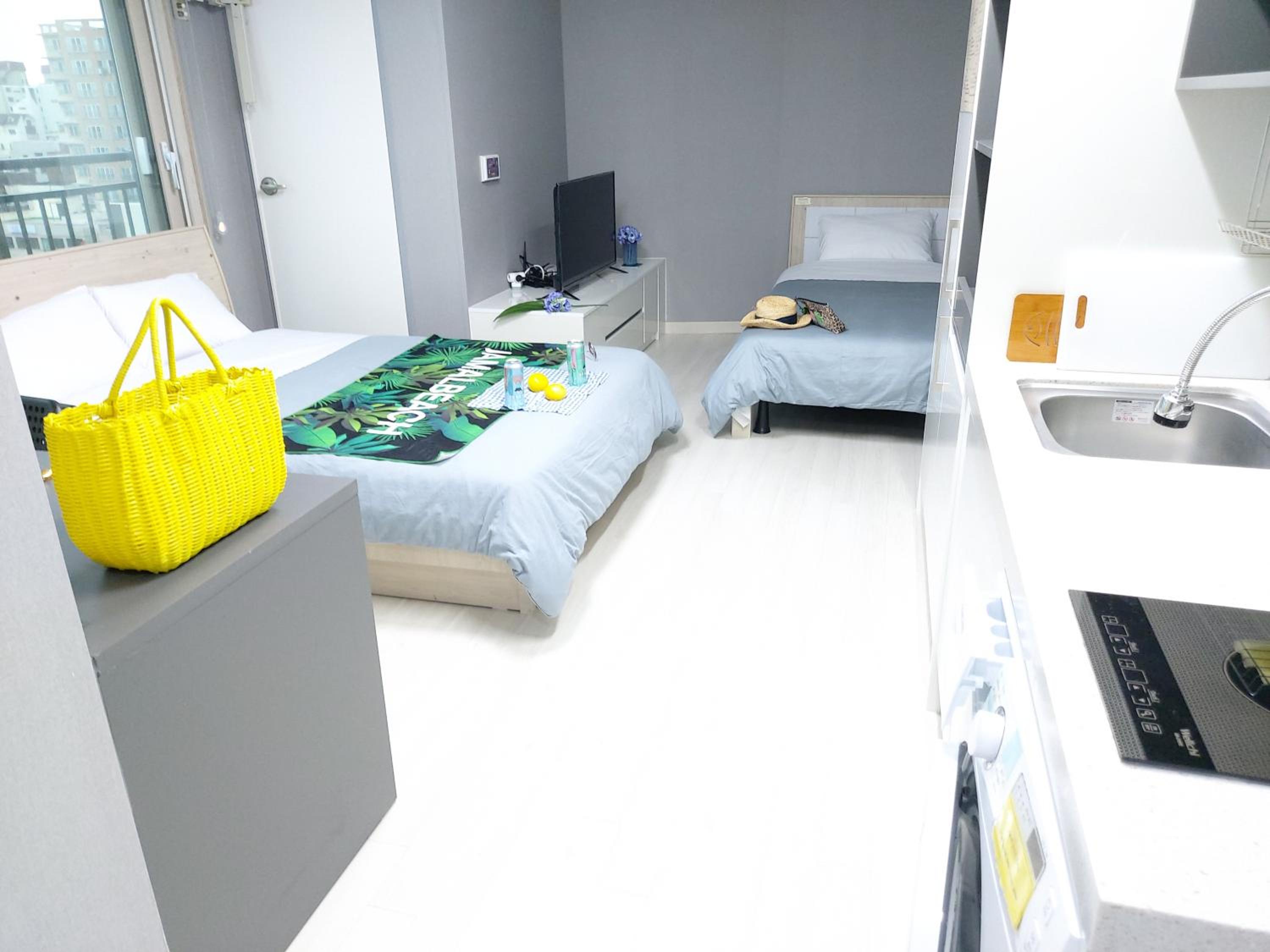 Deluxe Double or Twin Room with Sea View - Photo 3