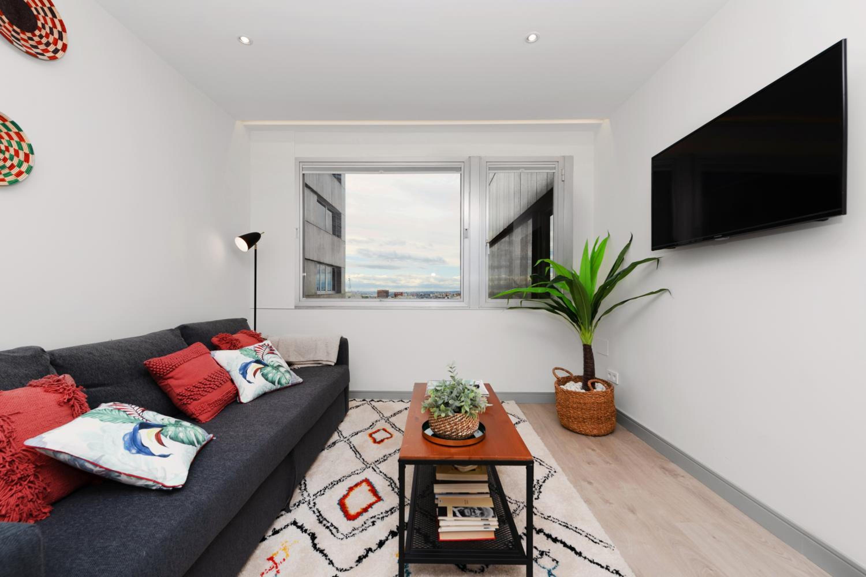 Apartment photo 2