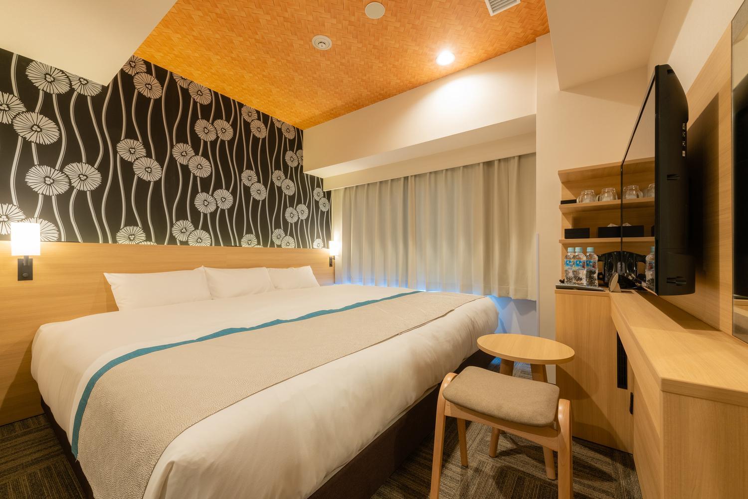 King Room with Private Bath photo 3