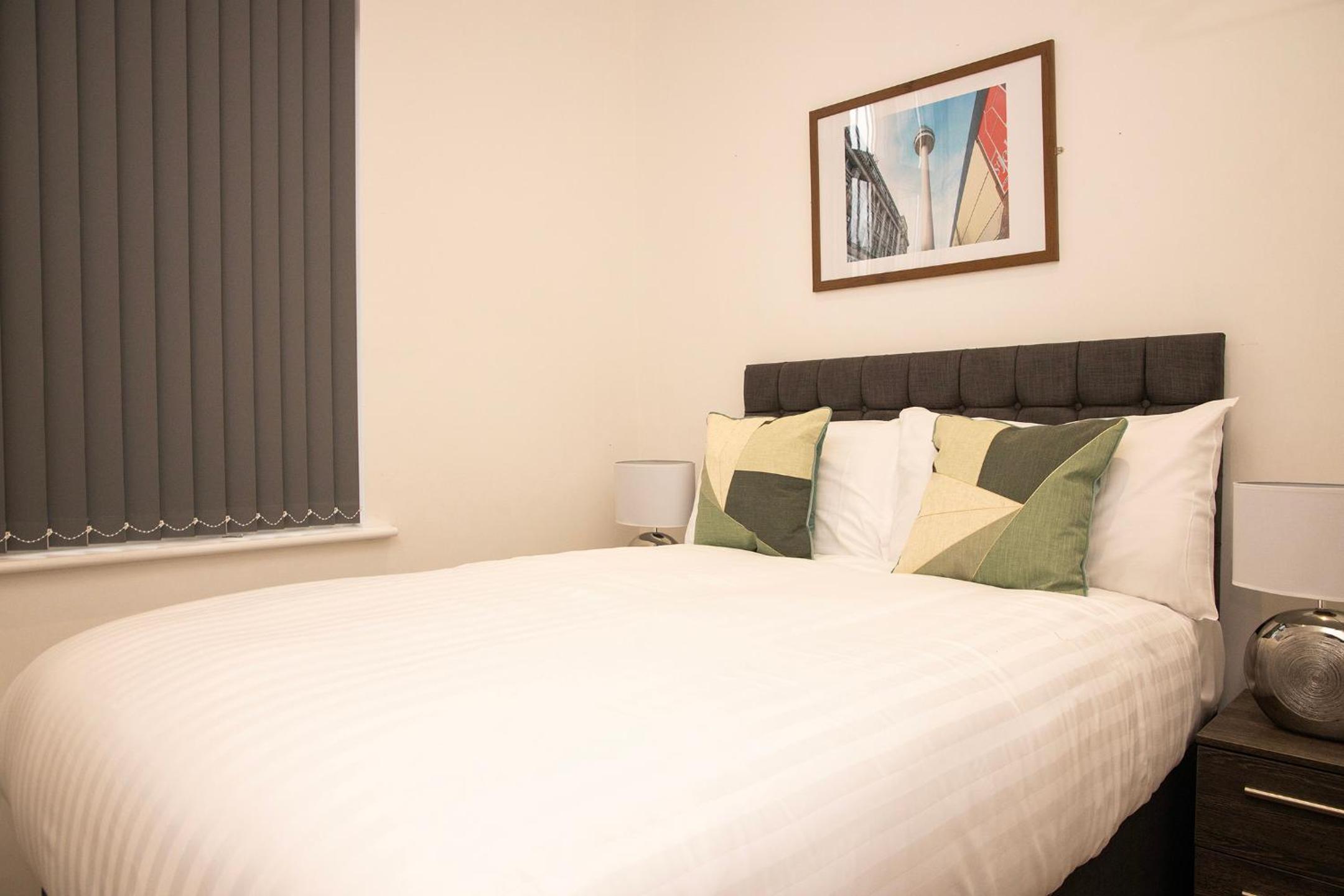 One-Bedroom Apartment - Photo 9