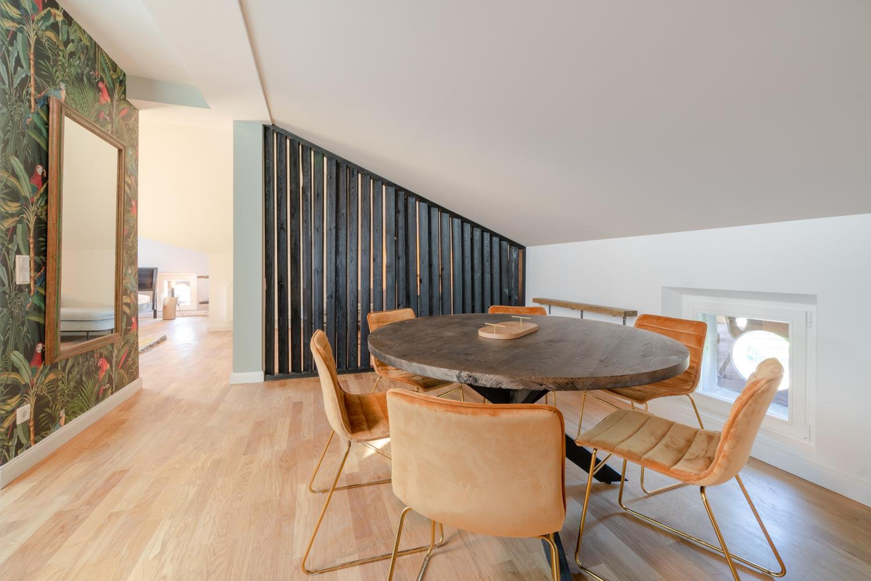 One-Bedroom Apartment - Photo 8