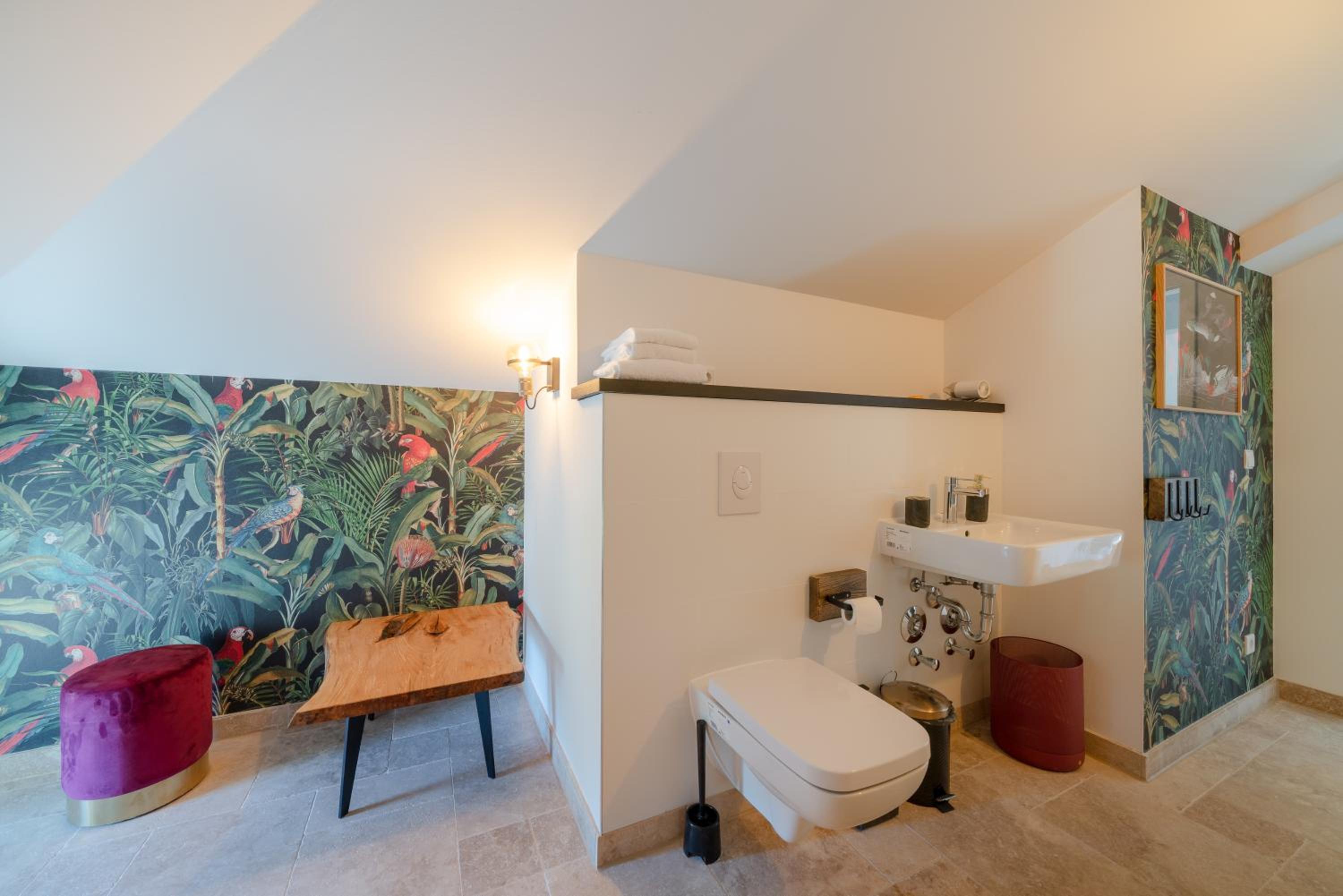 One-Bedroom Apartment - Photo 4