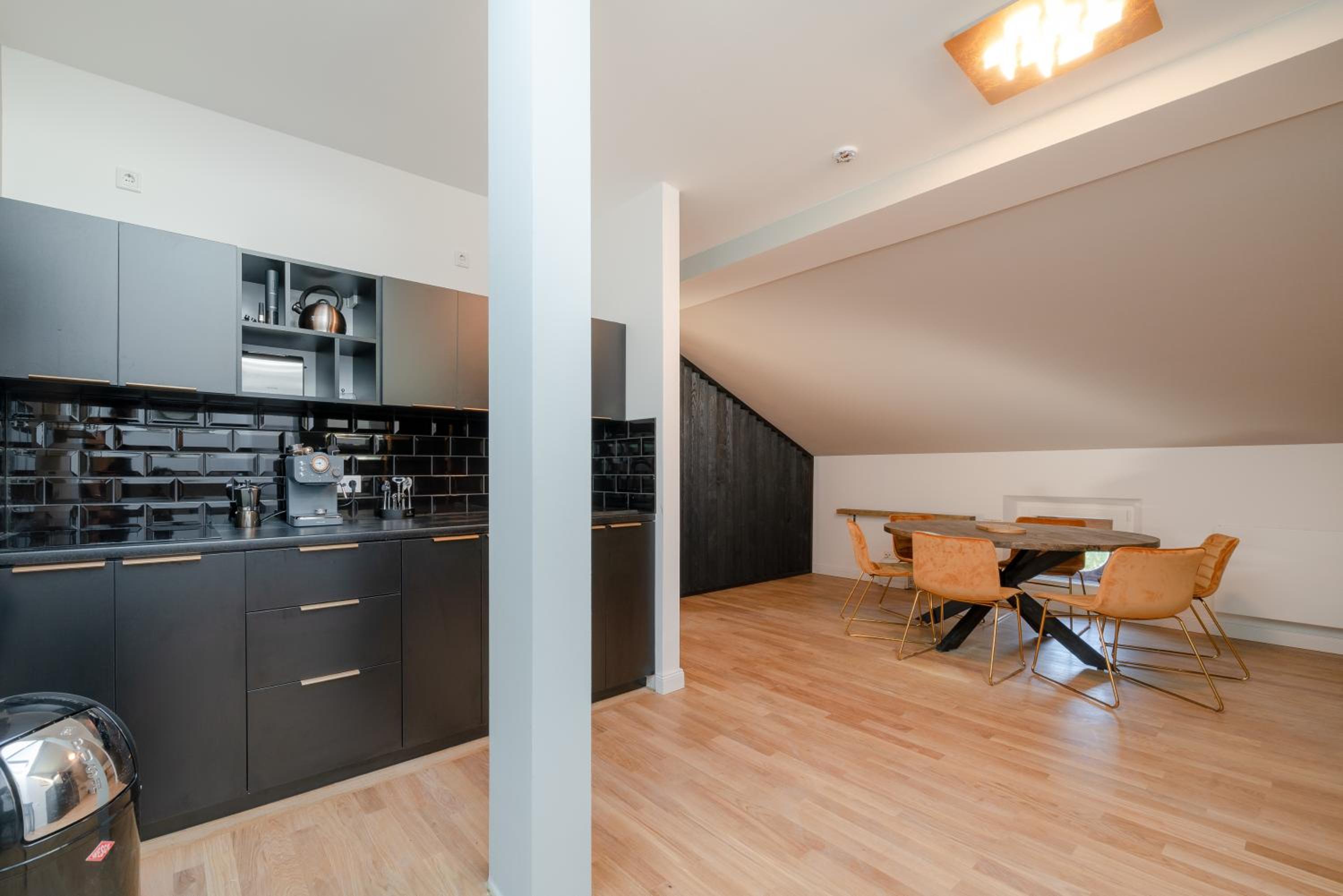 One-Bedroom Apartment - Photo 7