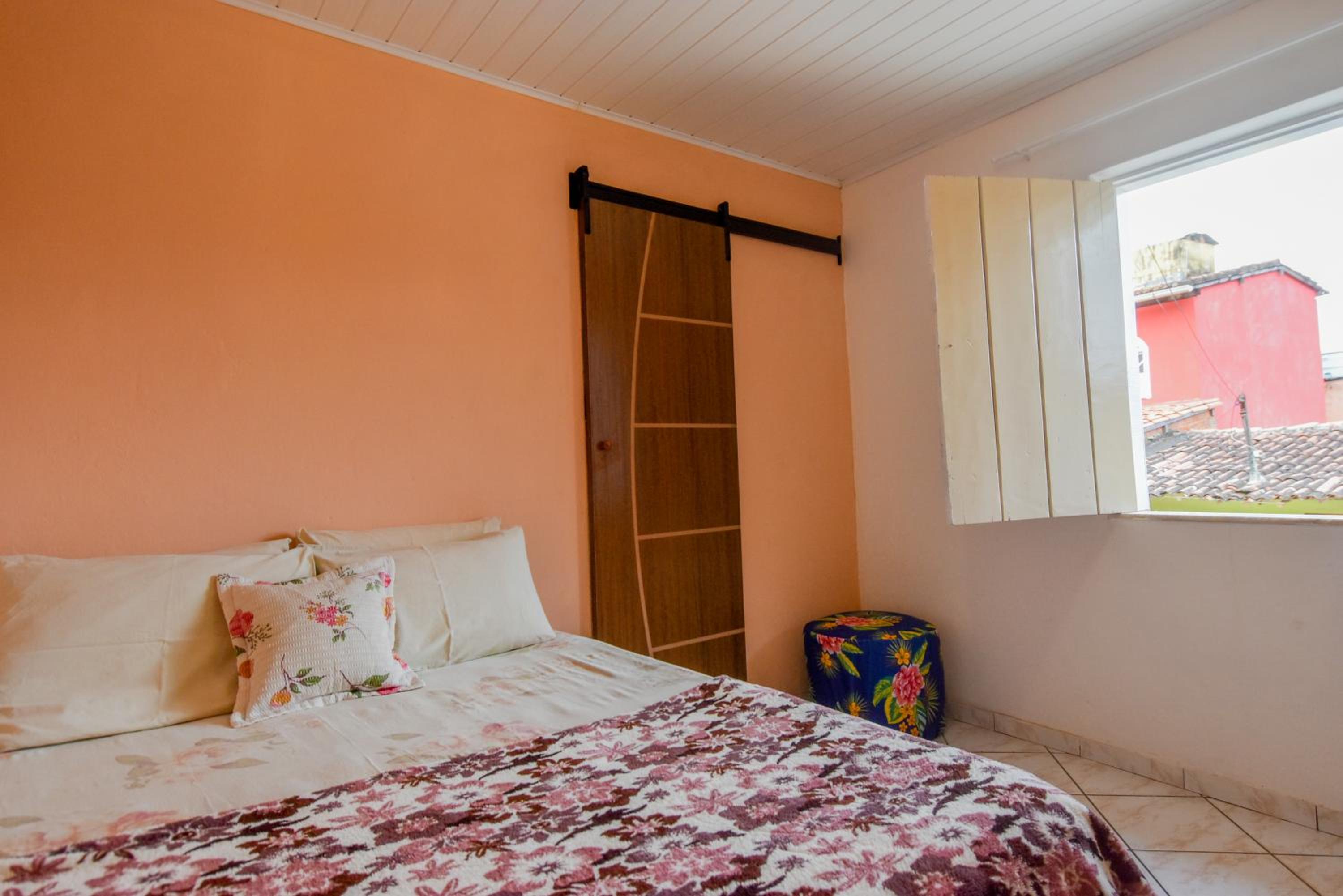 Double Room with Private Bathroom - Photo 2