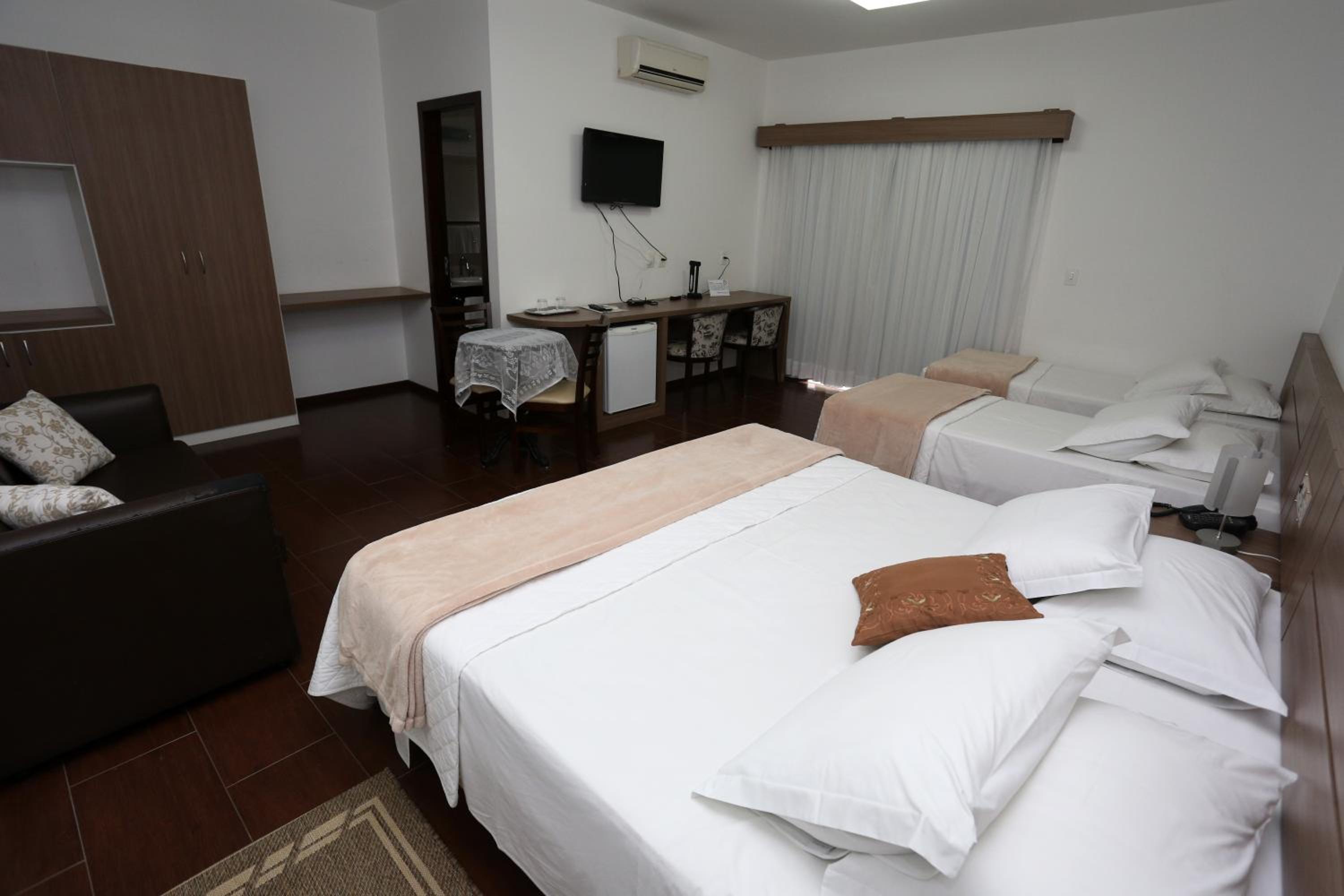 Superior Quadruple Room photo 3