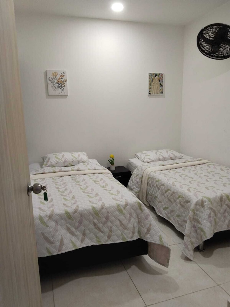 Apartment photo 2