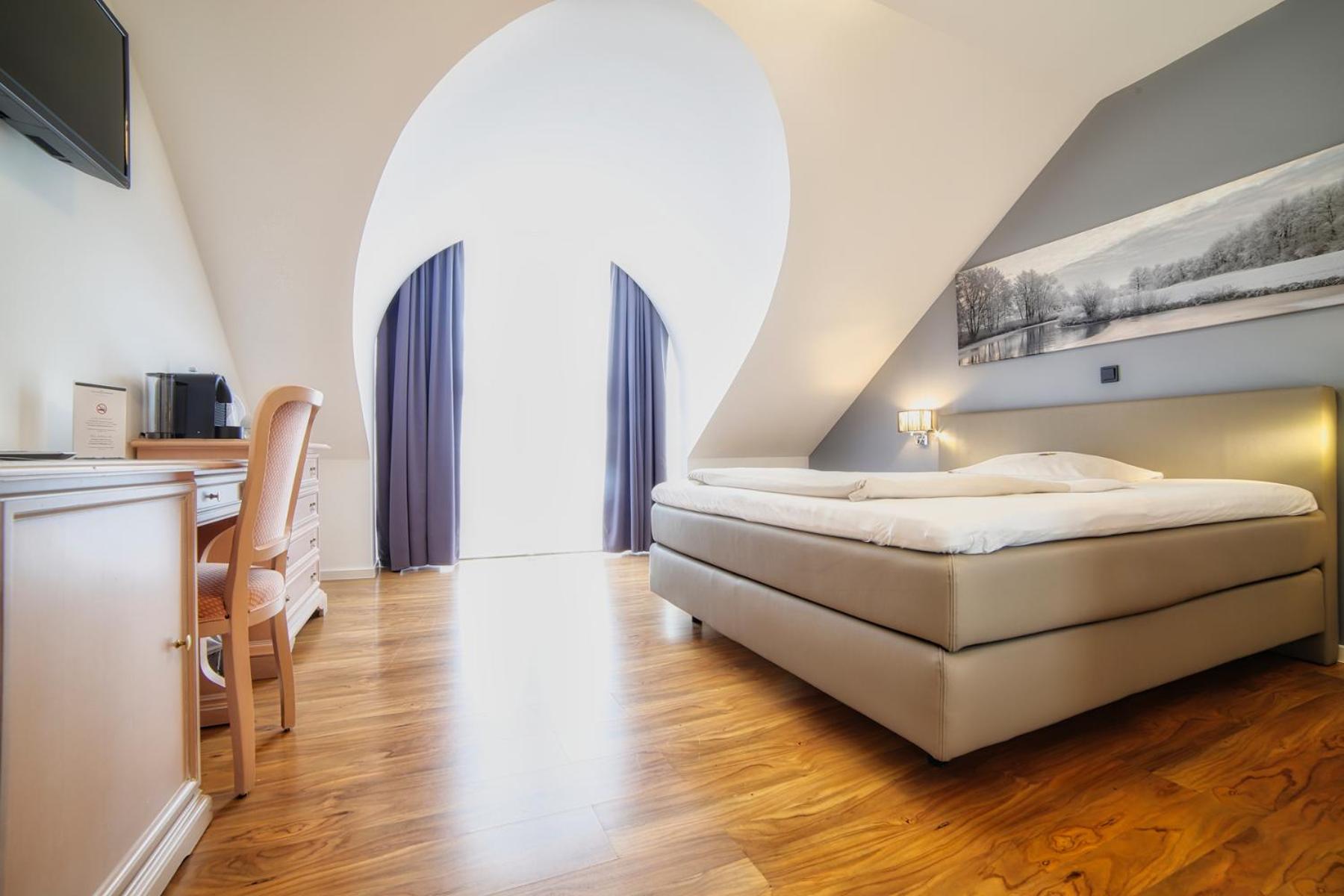 Standard Double Room - Photo 1
