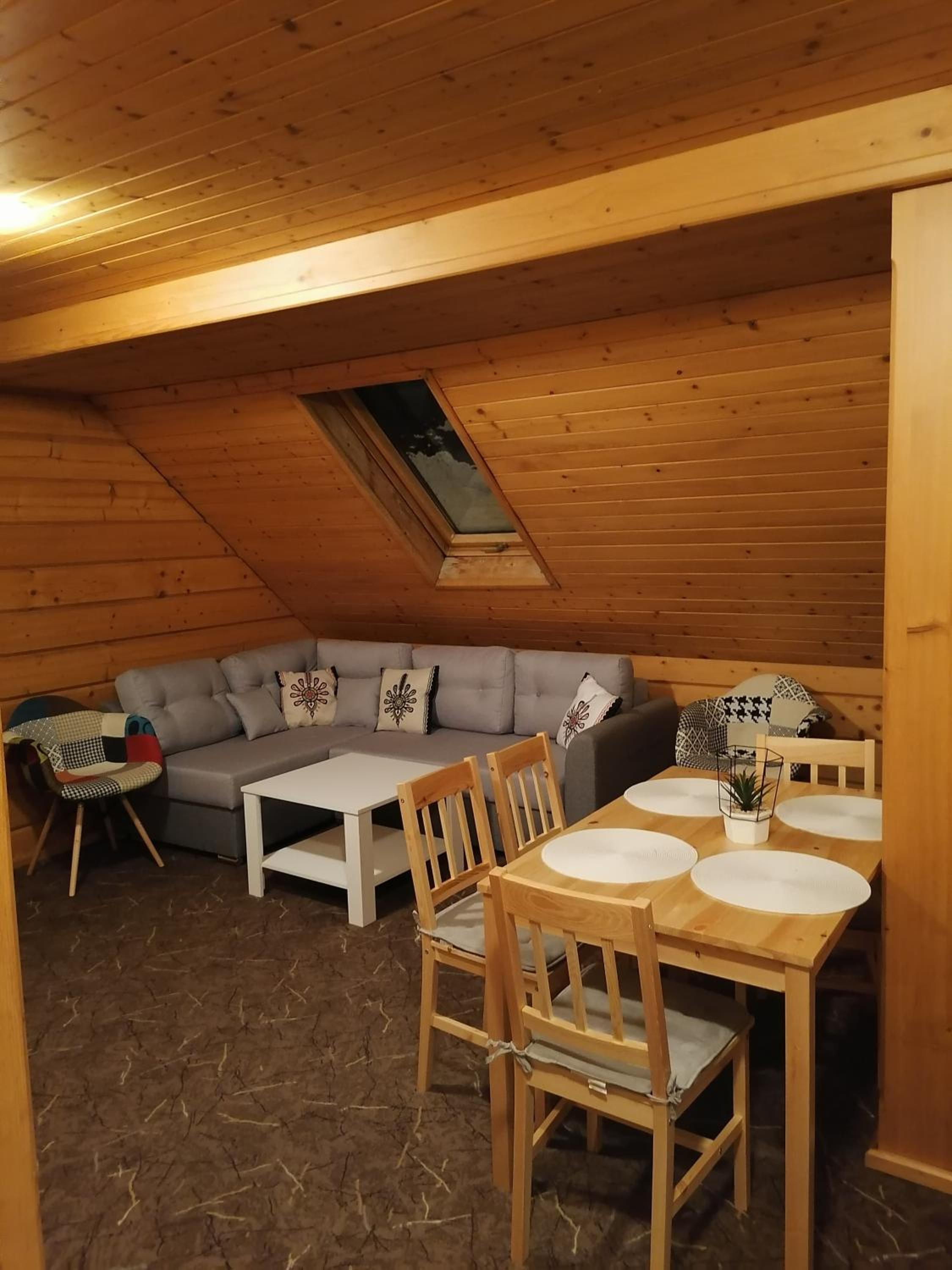 Two-Bedroom Apartment - Photo 3