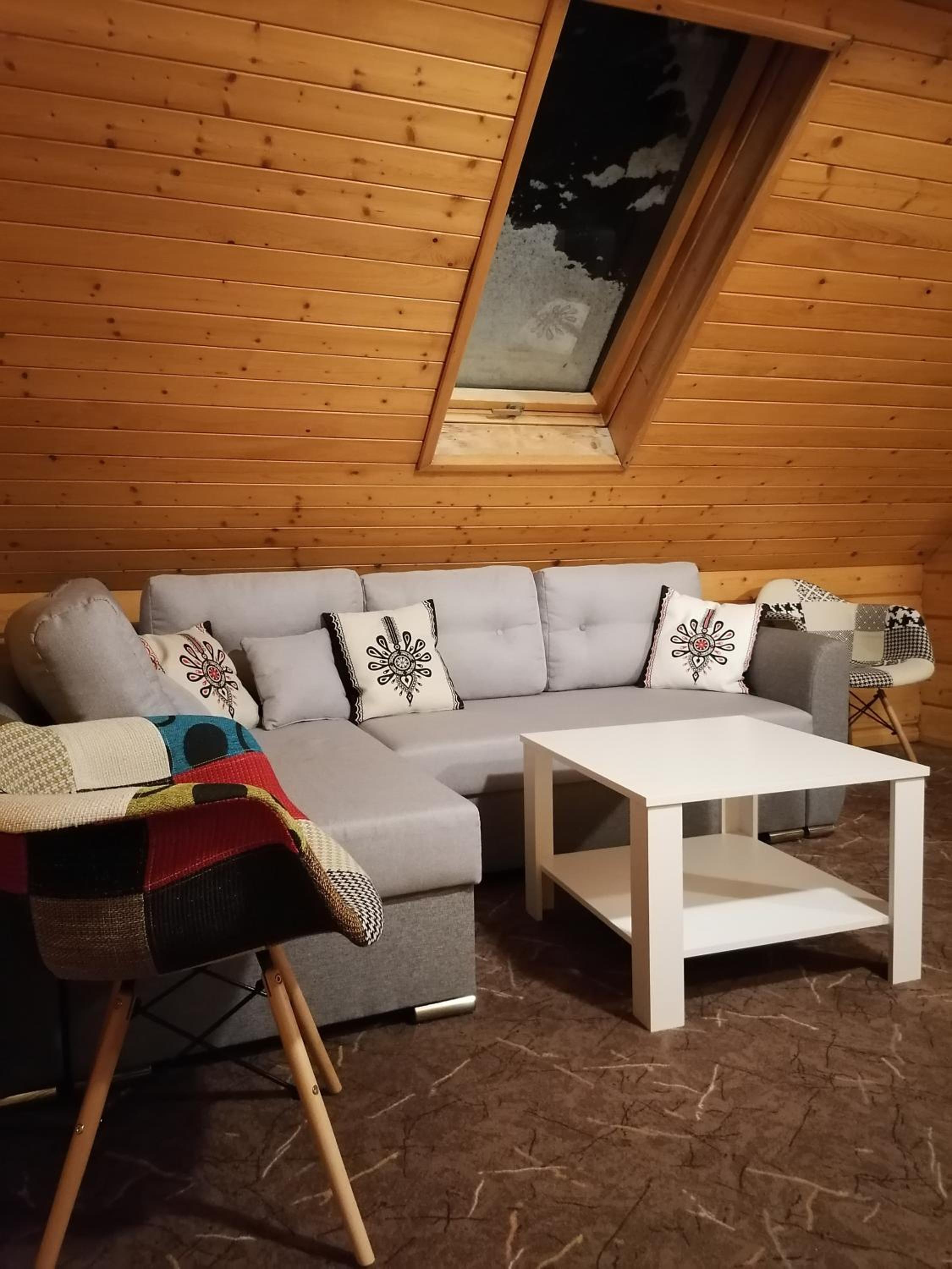 Two-Bedroom Apartment - Photo 4