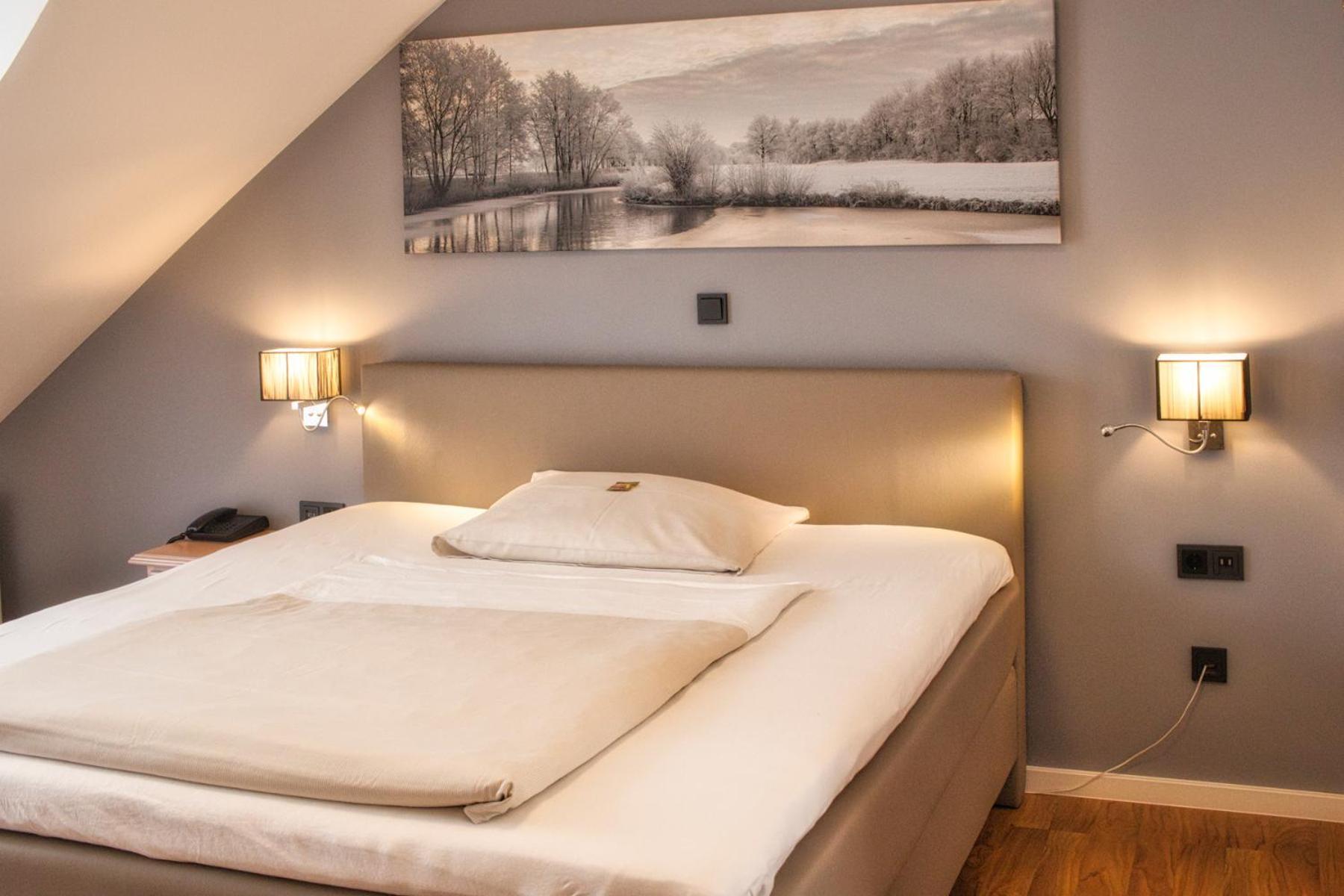 Standard Double Room - Photo 4