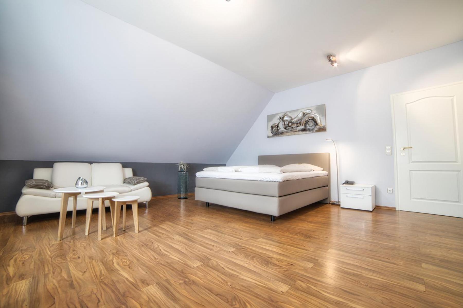 Deluxe Double Room - Photo 9