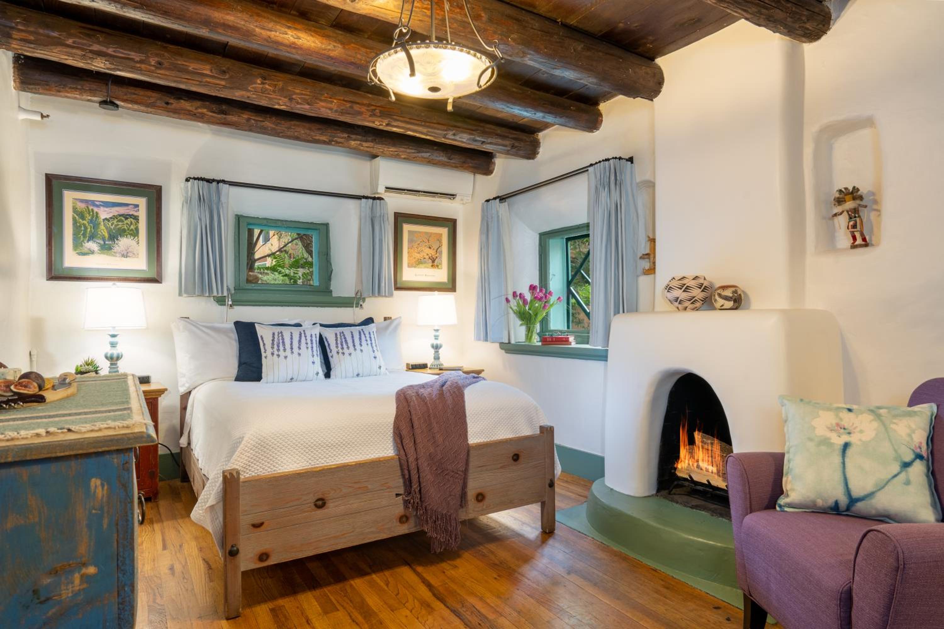 Classic Queen Room