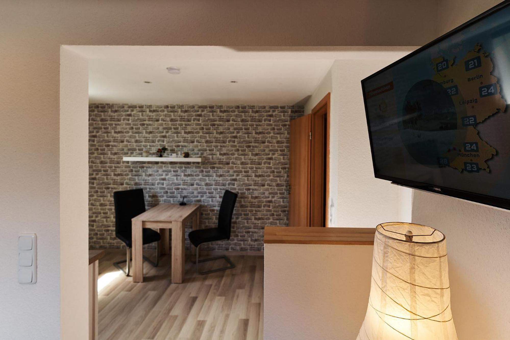 Double Room With Private Bathroom - Photo 4