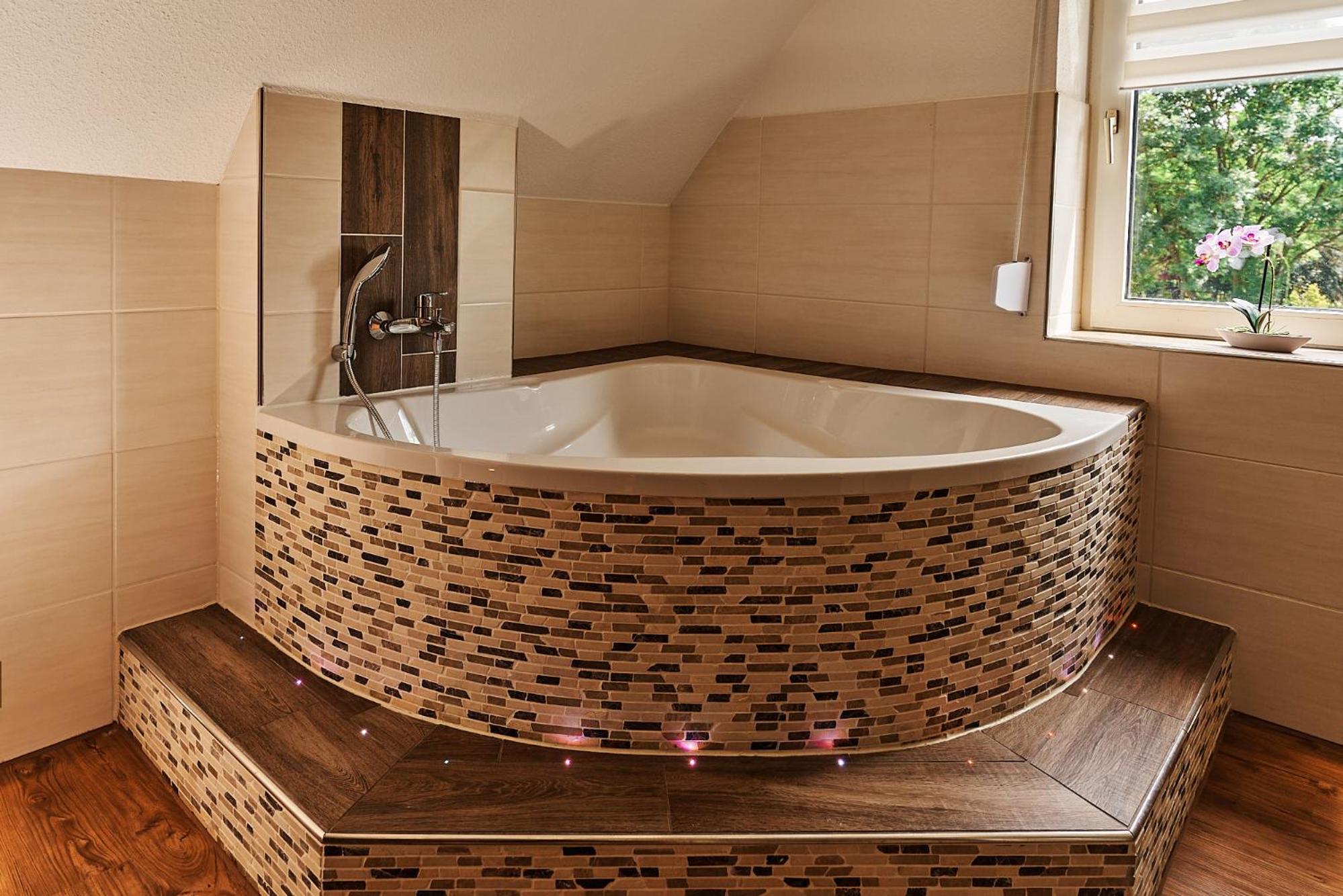 Double Room With Private Bathroom - Photo 21