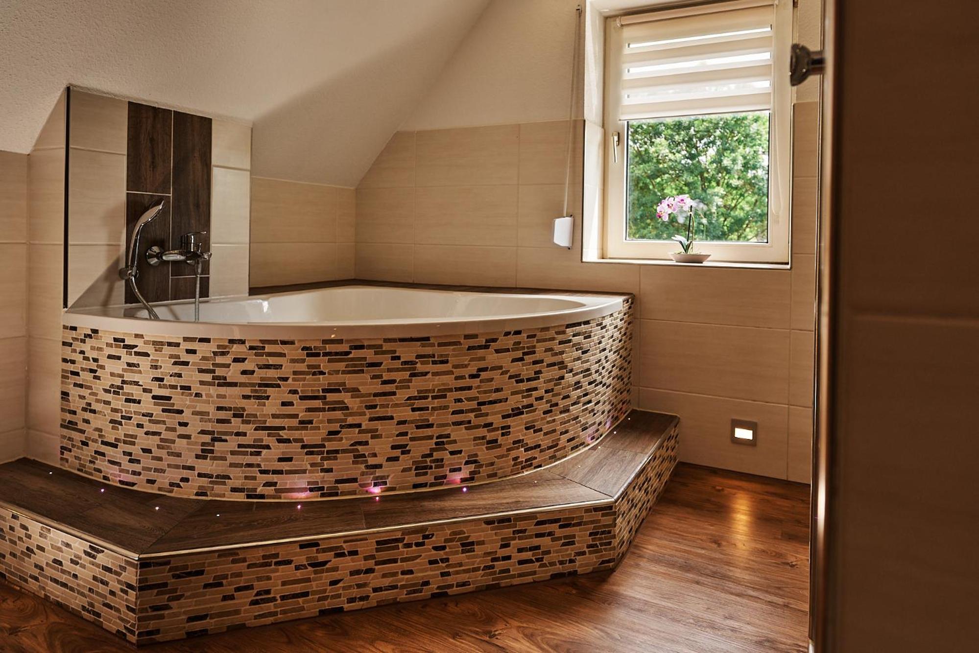 Double Room With Private Bathroom - Photo 11