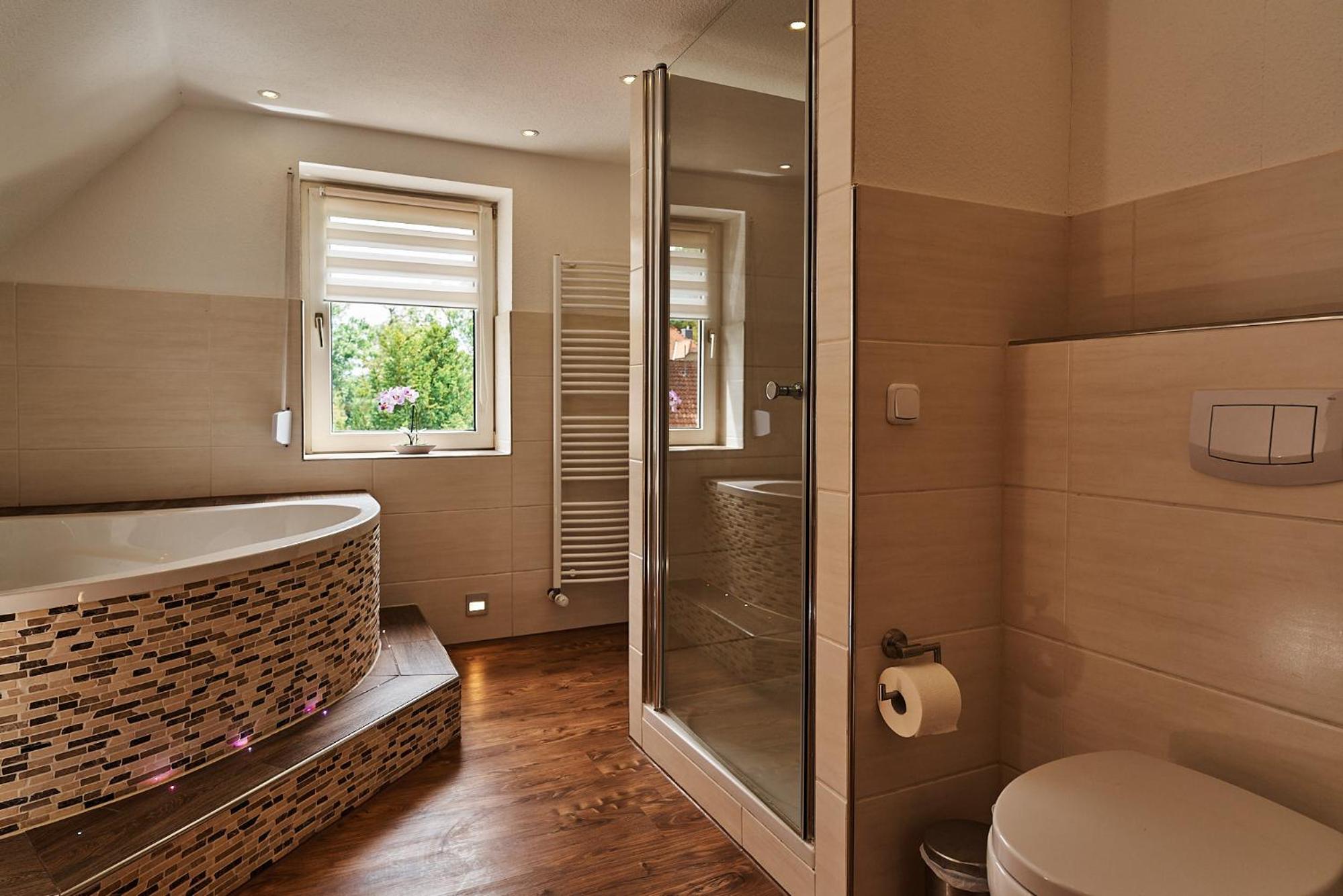 Double Room With Private Bathroom - Photo 15