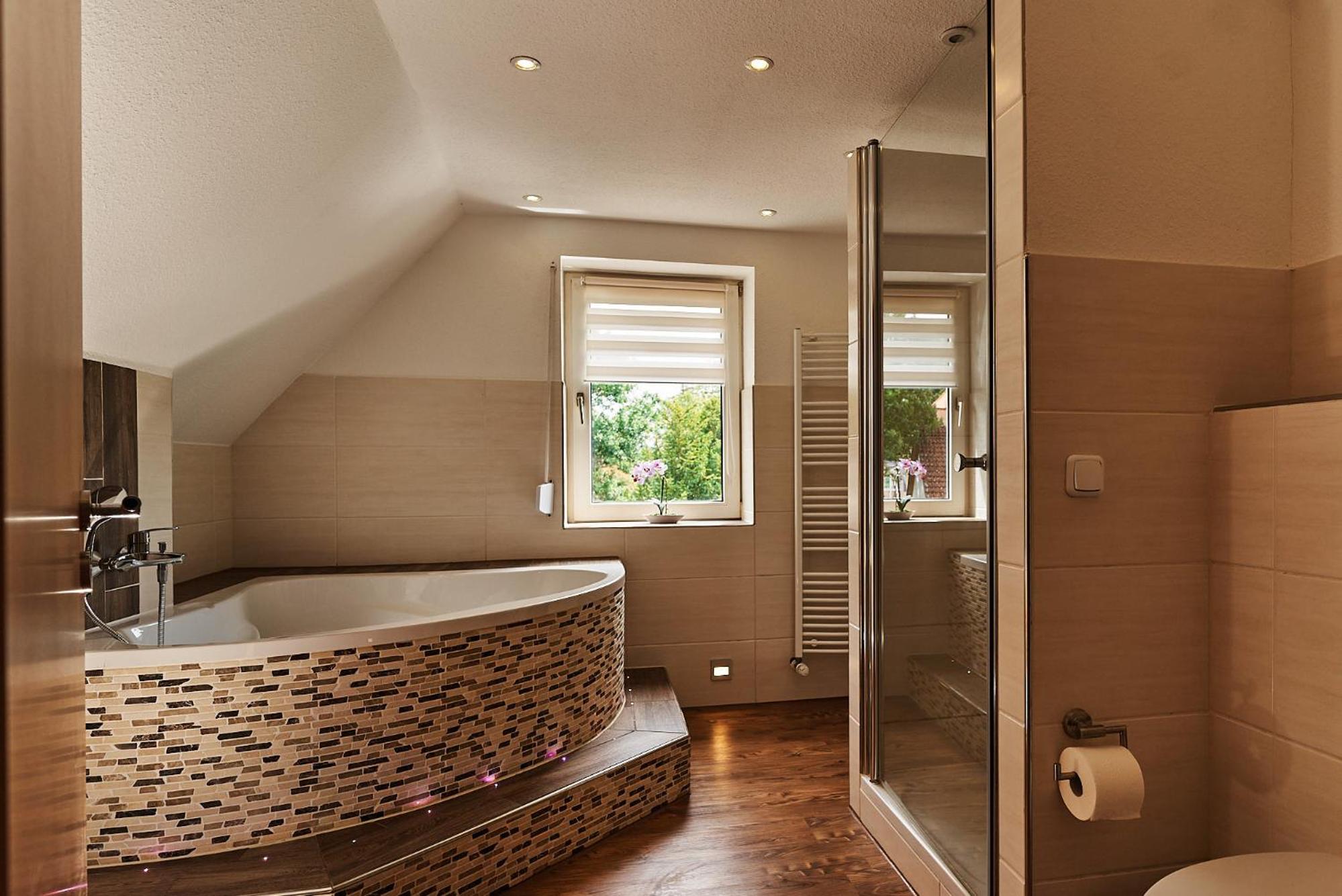 Double Room With Private Bathroom - Photo 12
