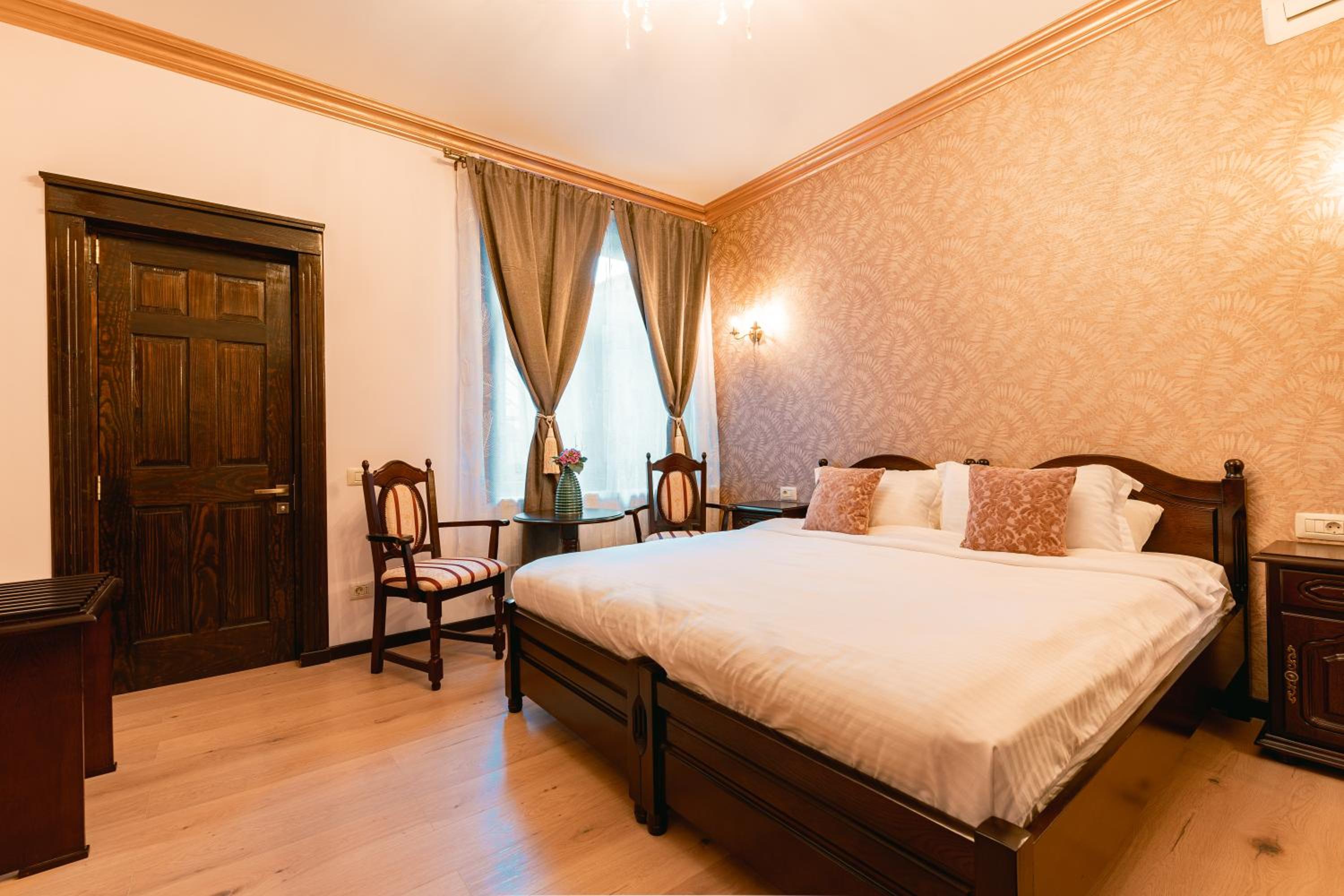 Superior Double Room - Photo 9