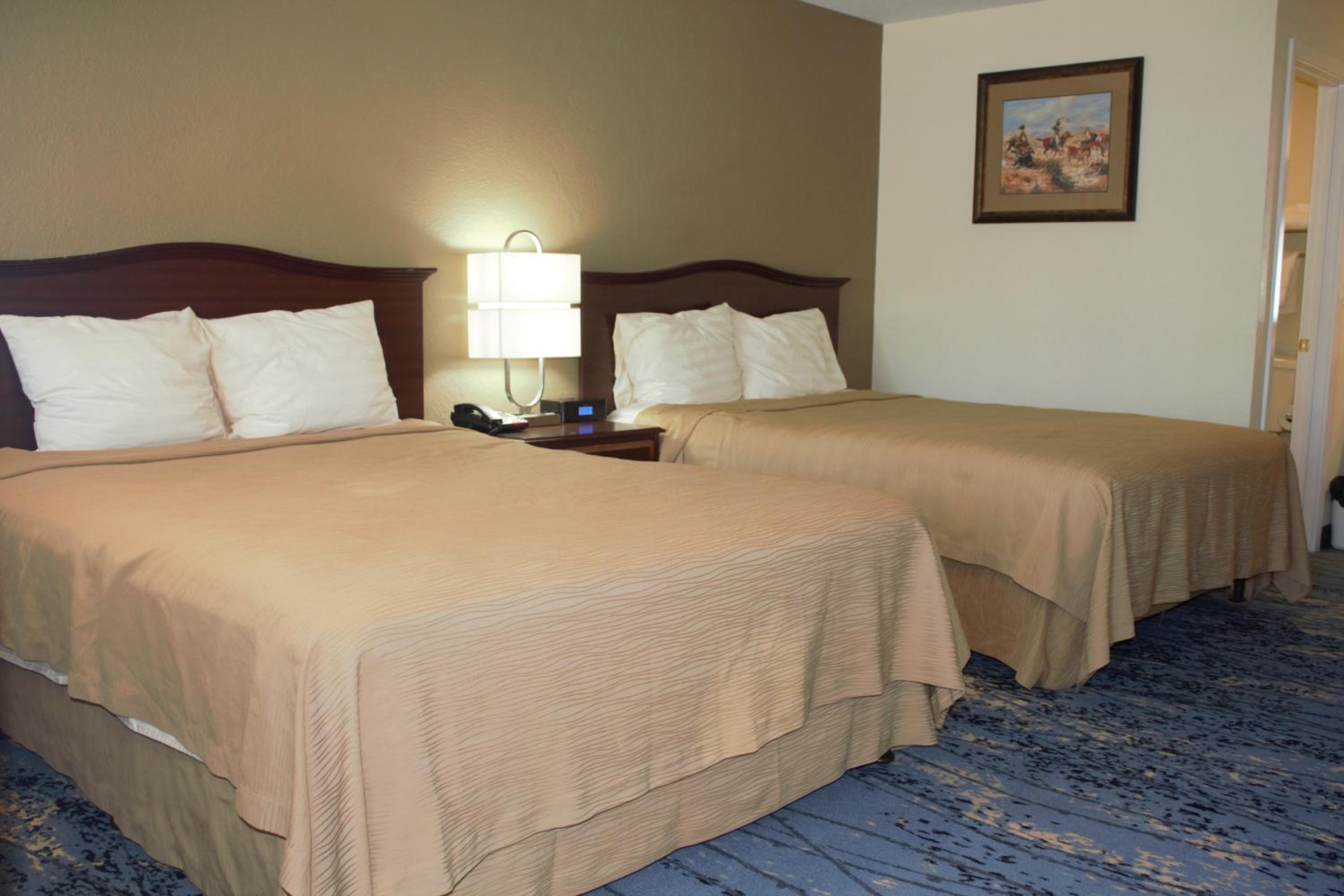 Double Room - Photo 8