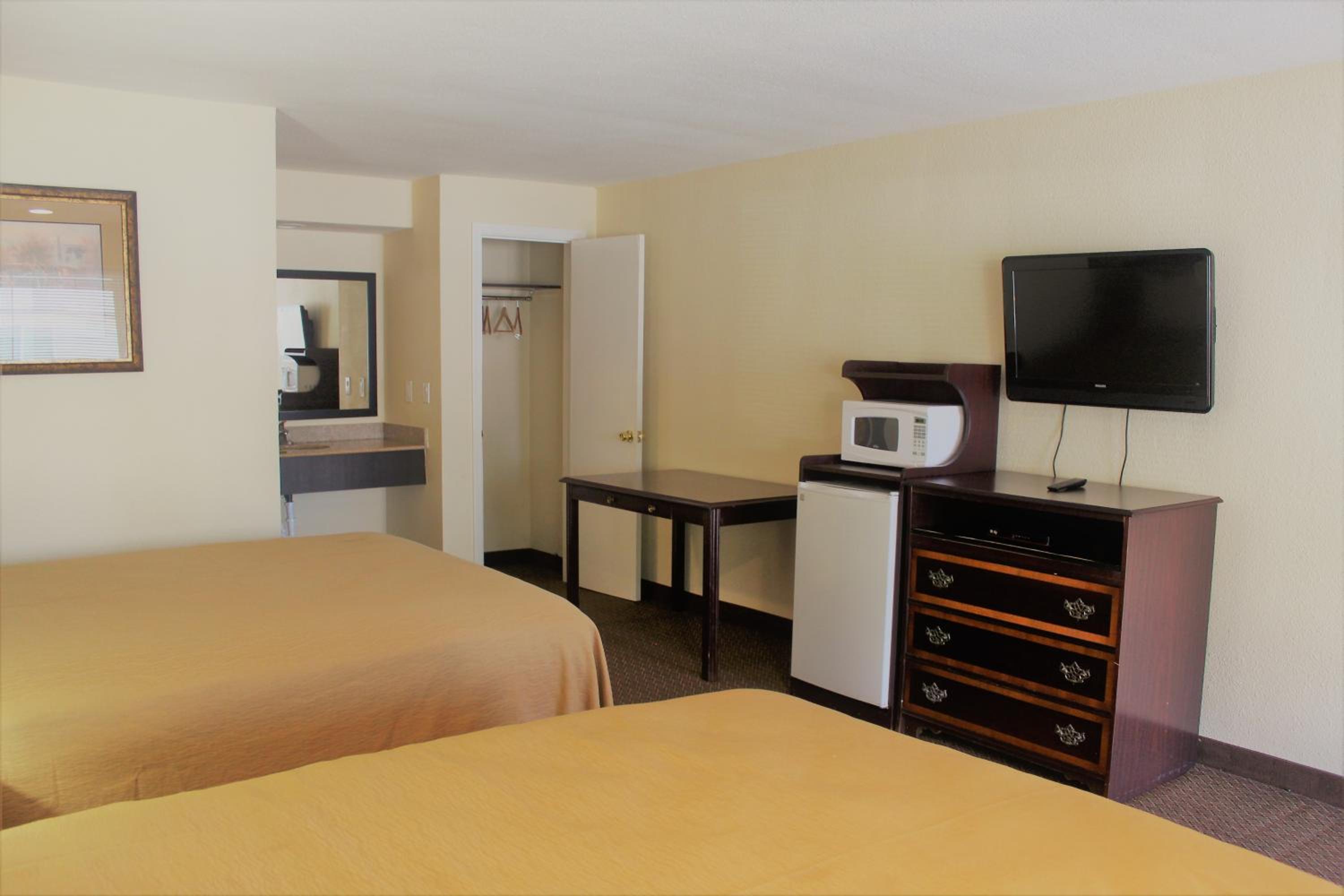 Double Room - Photo 3