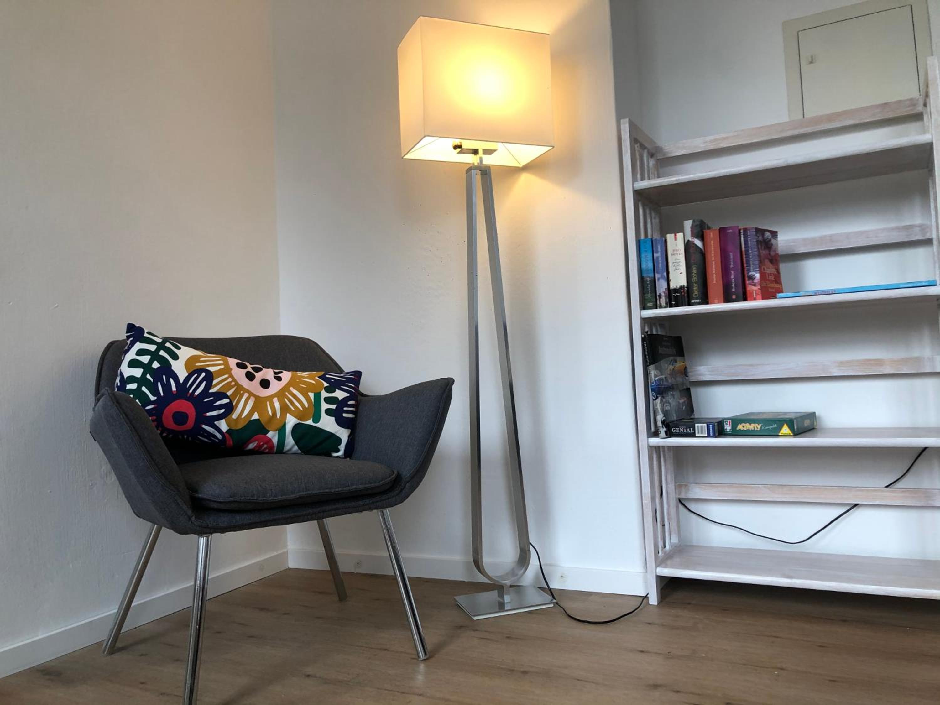 One-Bedroom Apartment - Photo 12