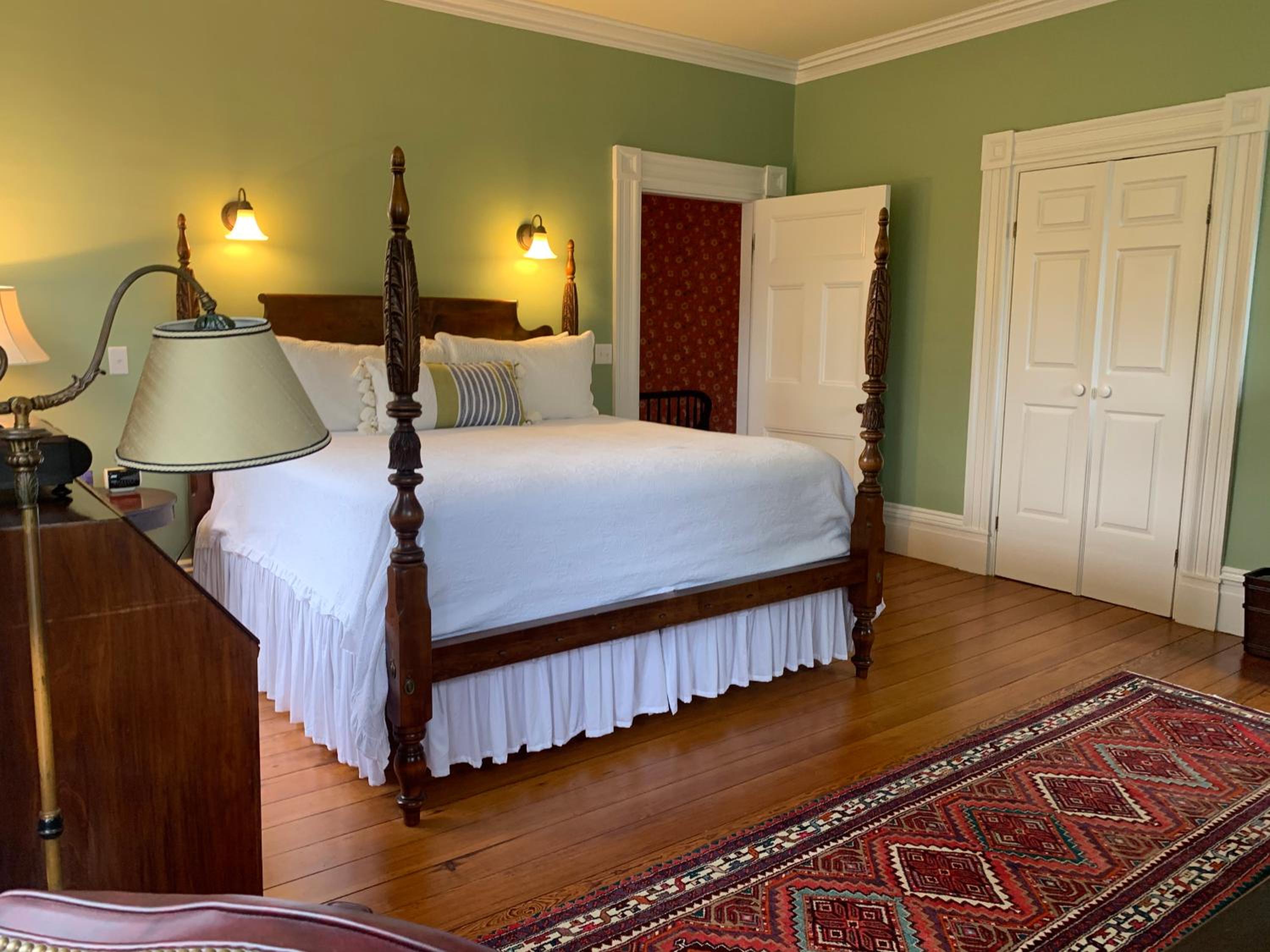 King Room with Garden View photo 2