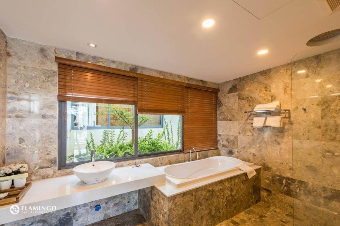 Three-Bedroom Villa photo 2