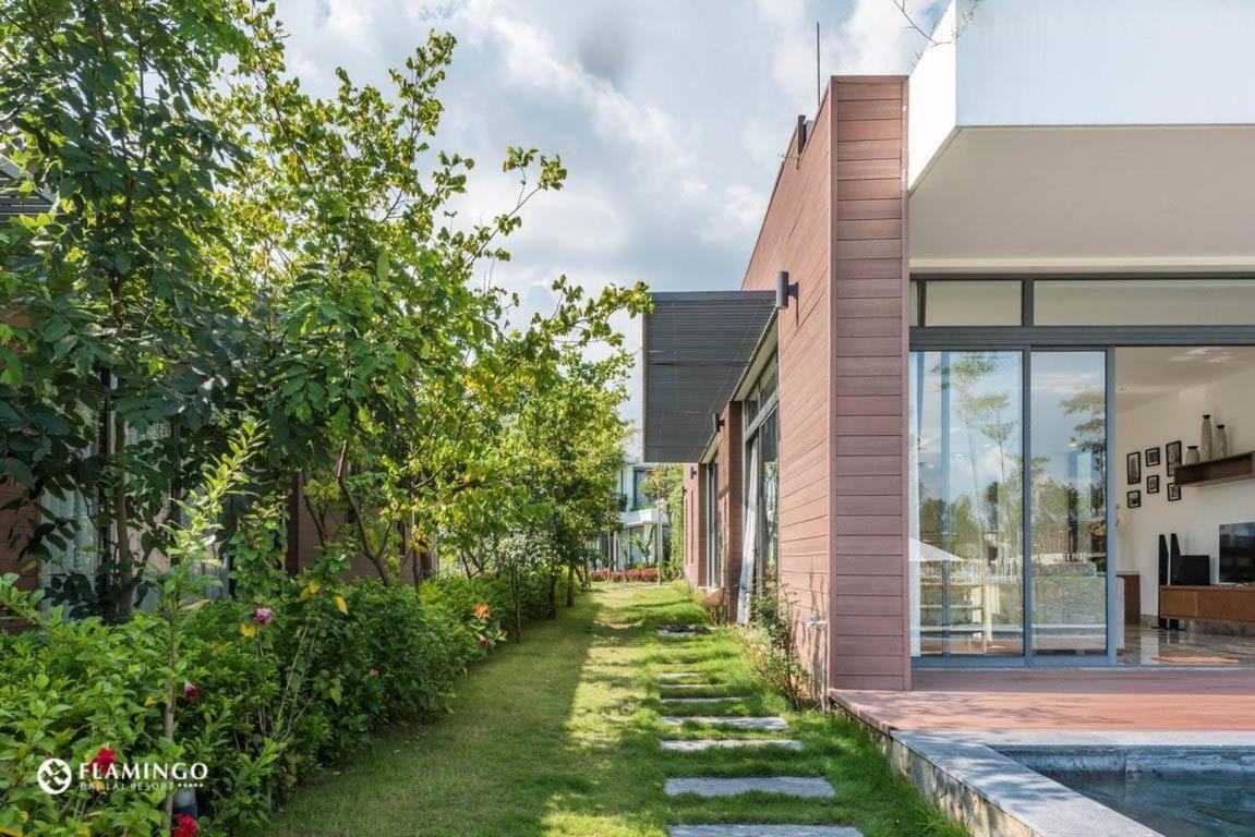Three-Bedroom Villa photo 3