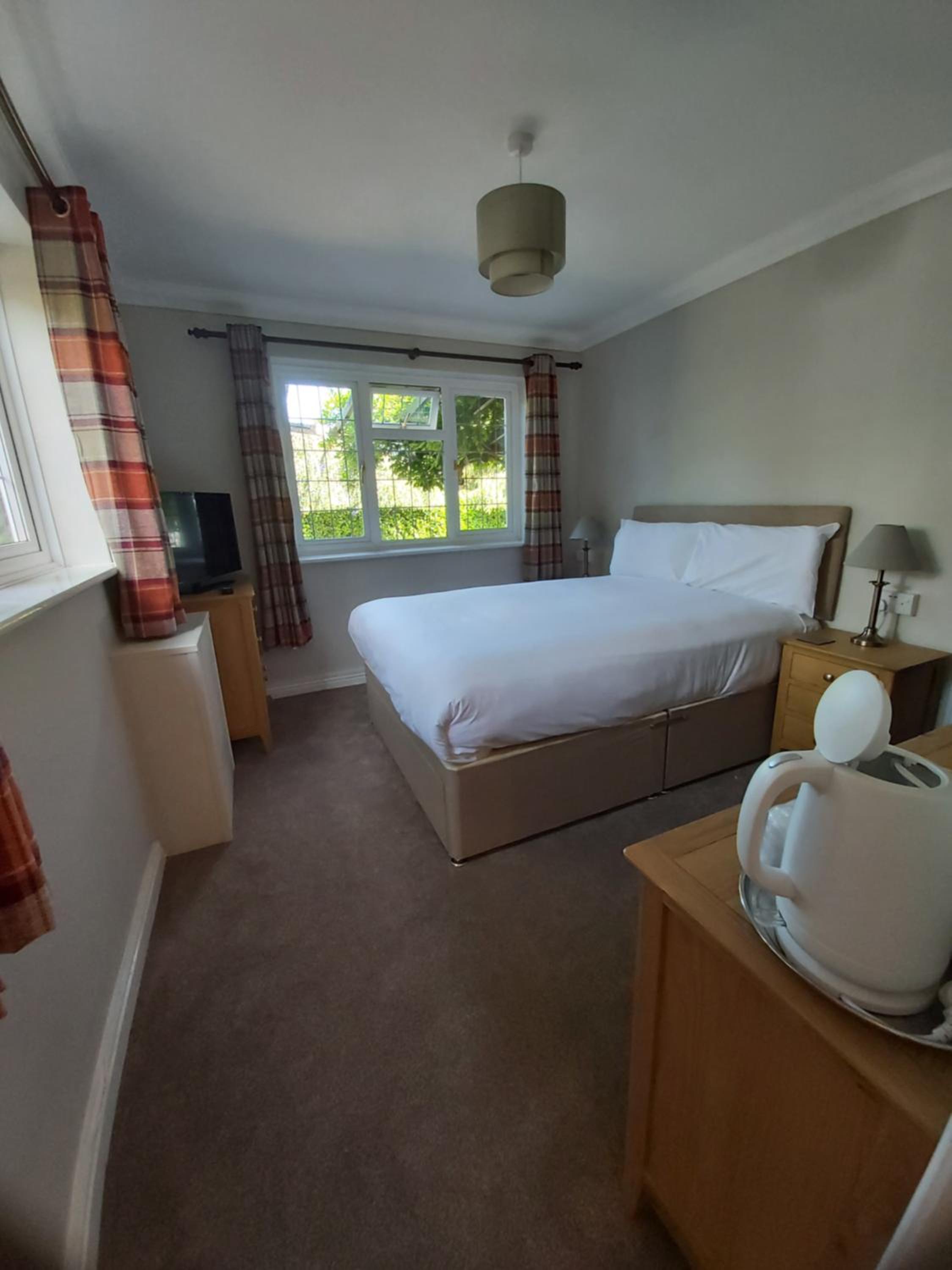 Small Double Room - Non-Smoking photo 3