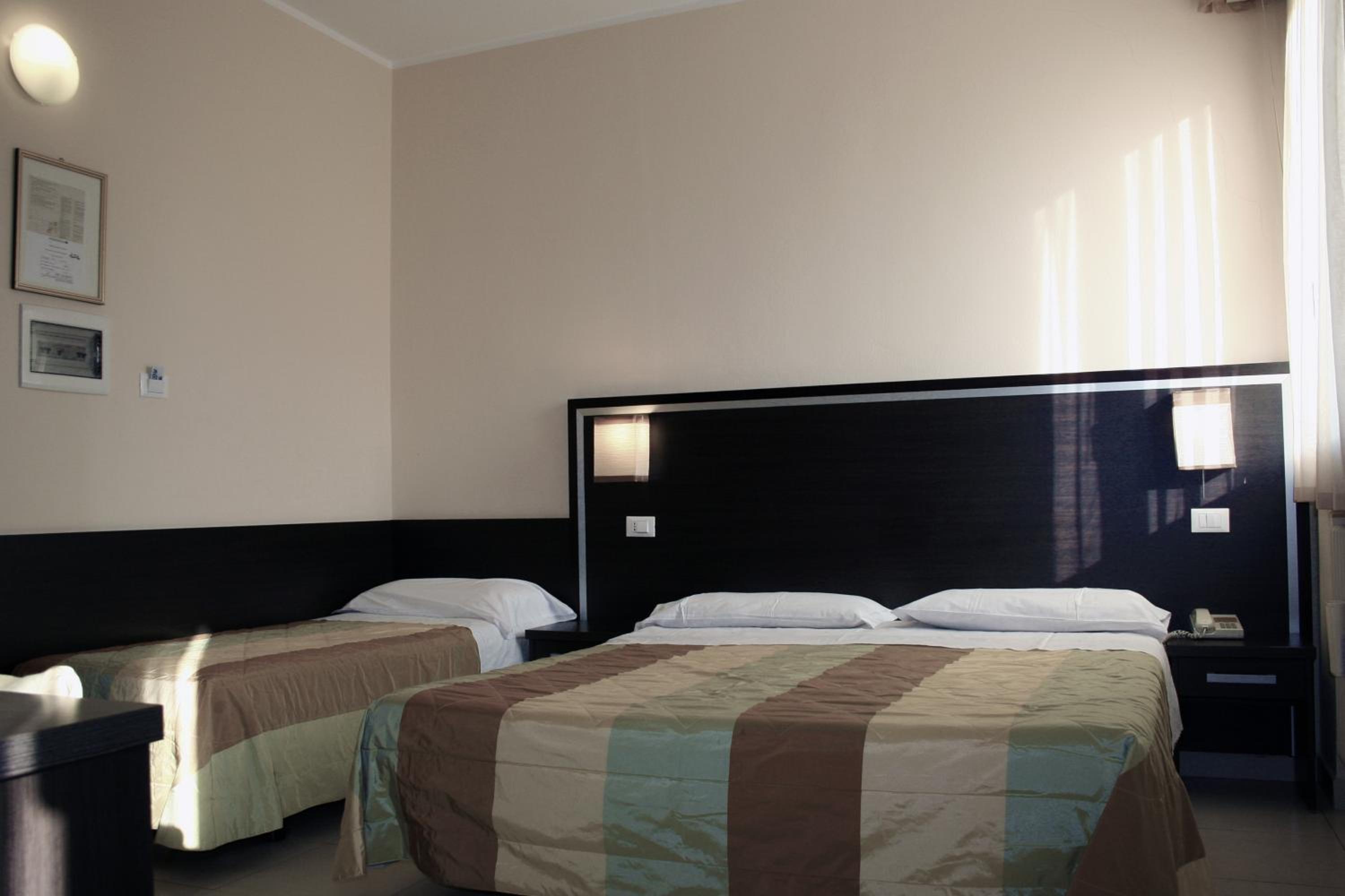 Triple Room photo 2