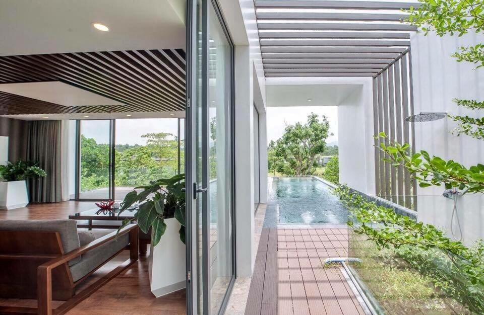 Superior Villa photo 3