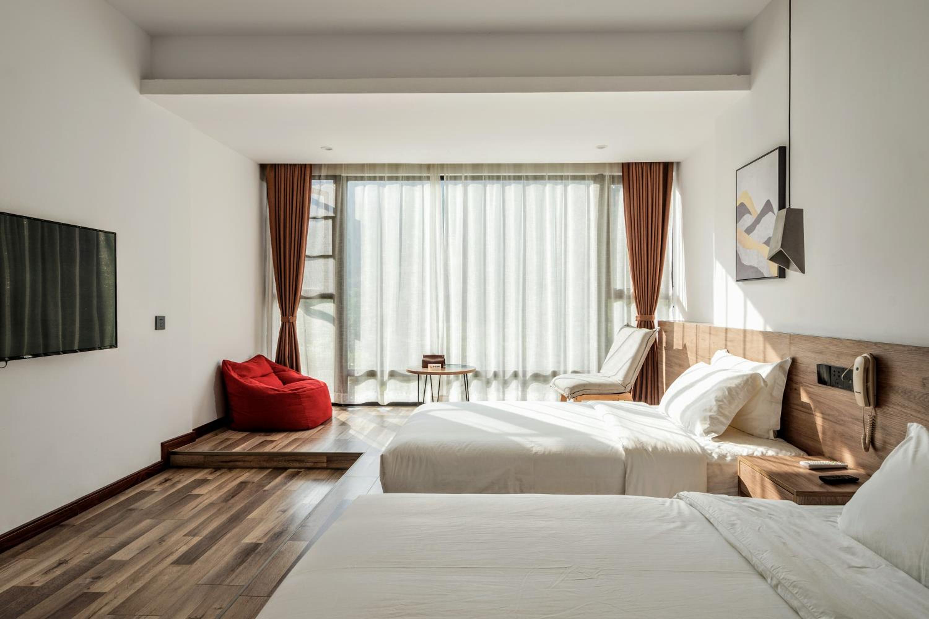 Whispering Mountain - Tatami Twin Room with Mountain View