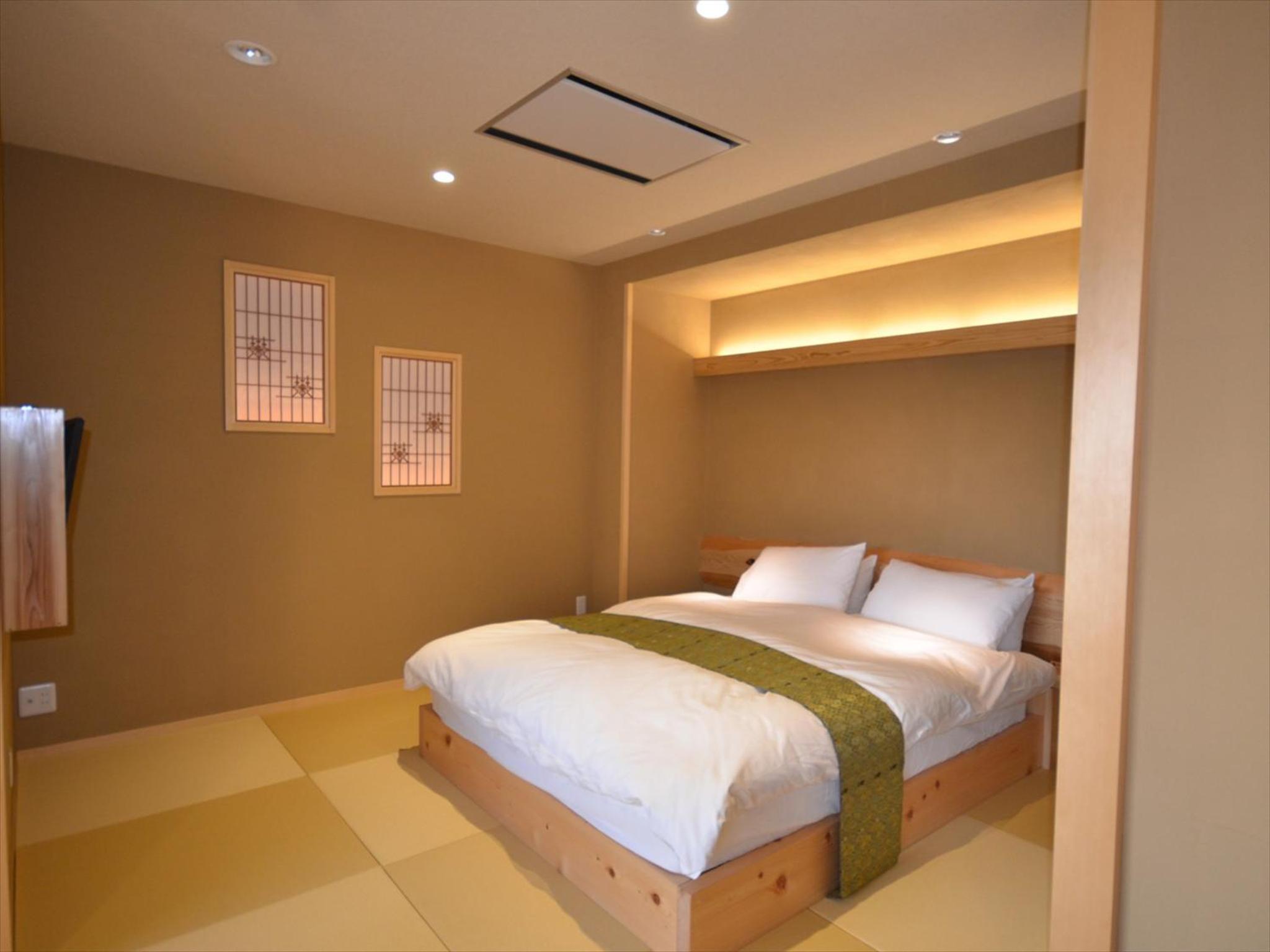 Deluxe Twin Room with Open-Air Bath